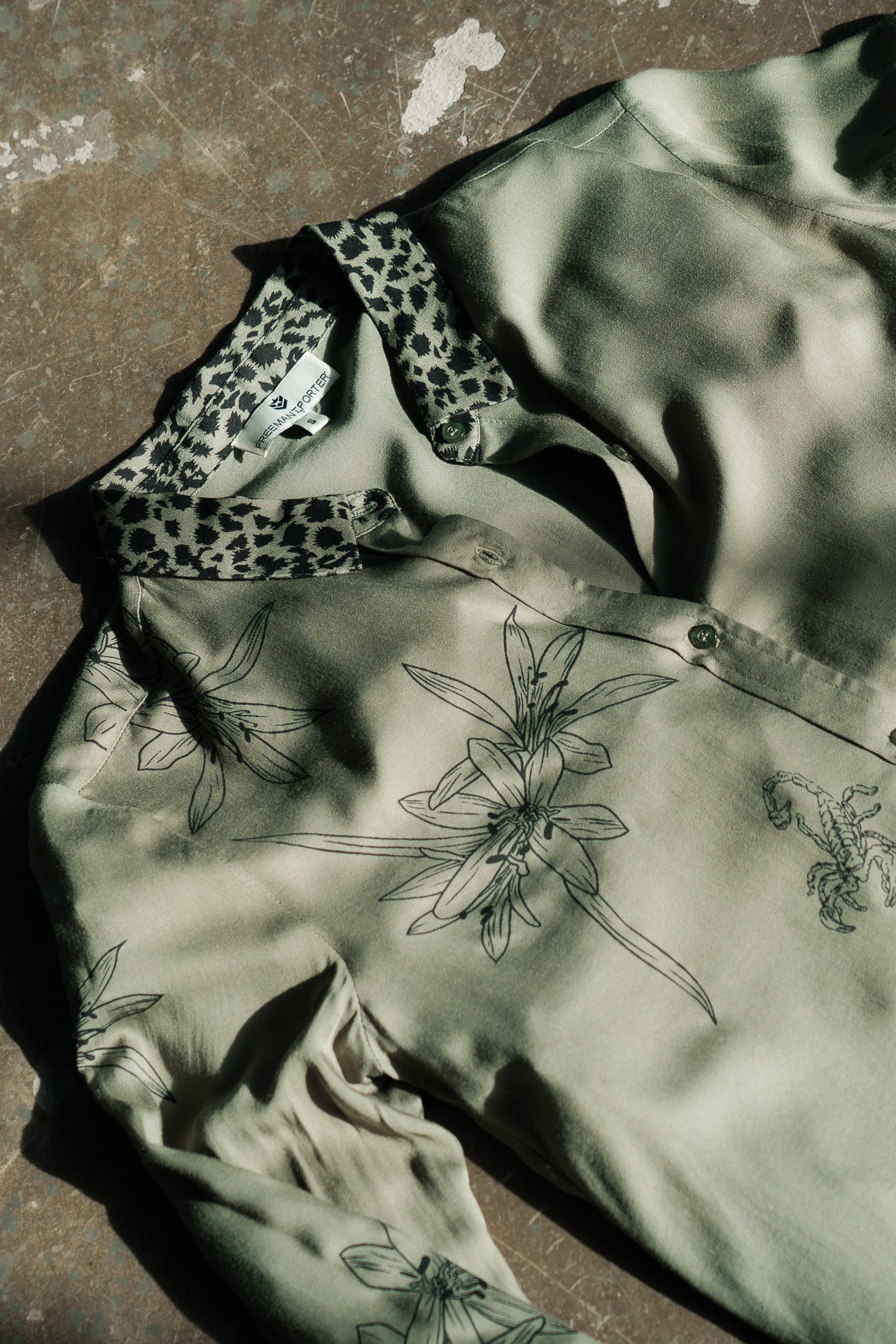 Camisa estampada Mujer Katy Sahara Trip deep lichen green | Freeman T. Porter