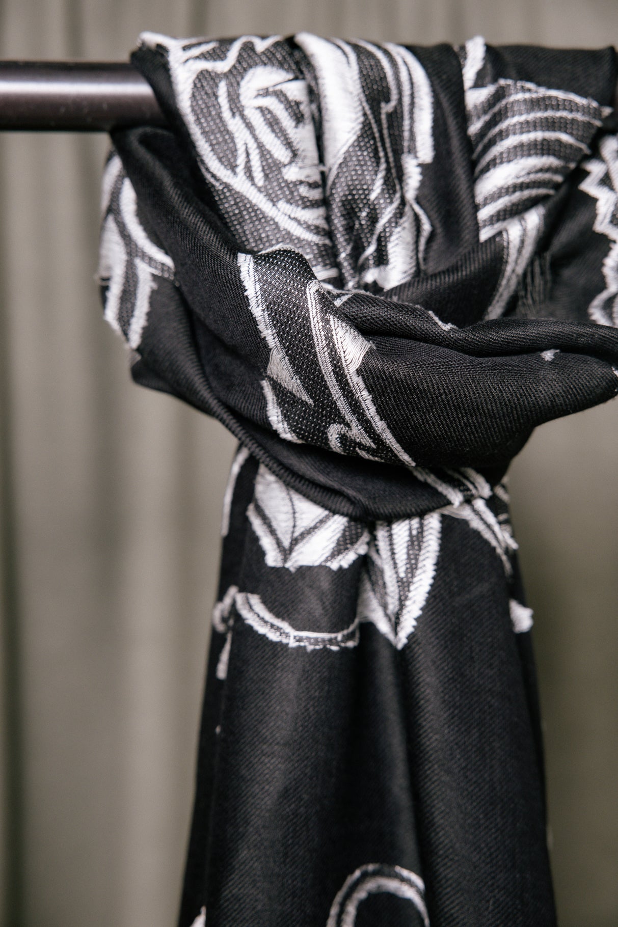 Écharpe  Femme Astra Draw black | Freeman T. Porter