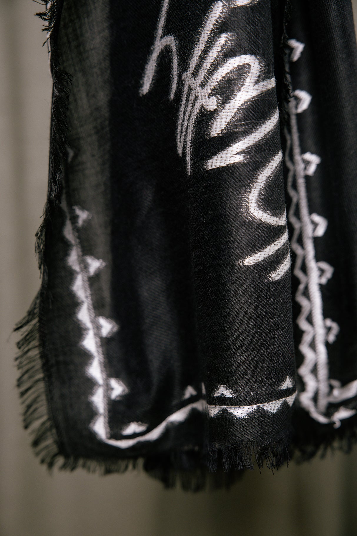 Écharpe  Femme Astra Draw black | Freeman T. Porter