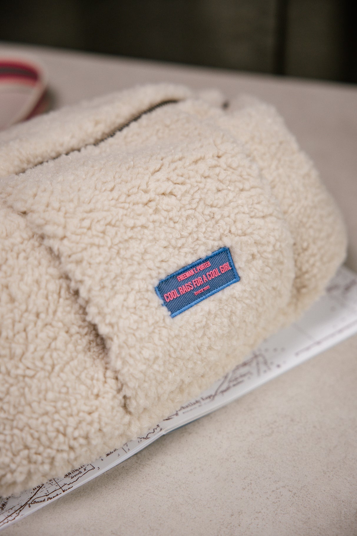 Sac banane Femme Bea Sherpa XL ecru | Freeman T. Porter