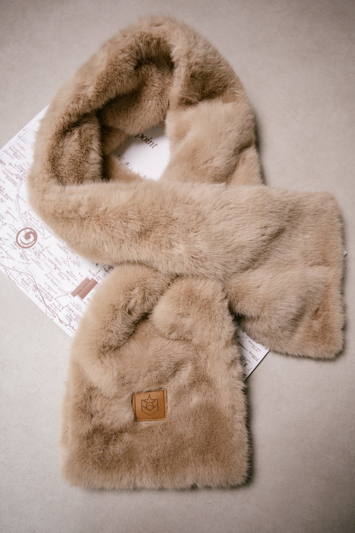 Écharpe Femme Livie Plain Fur fauve | Freeman T. Porter