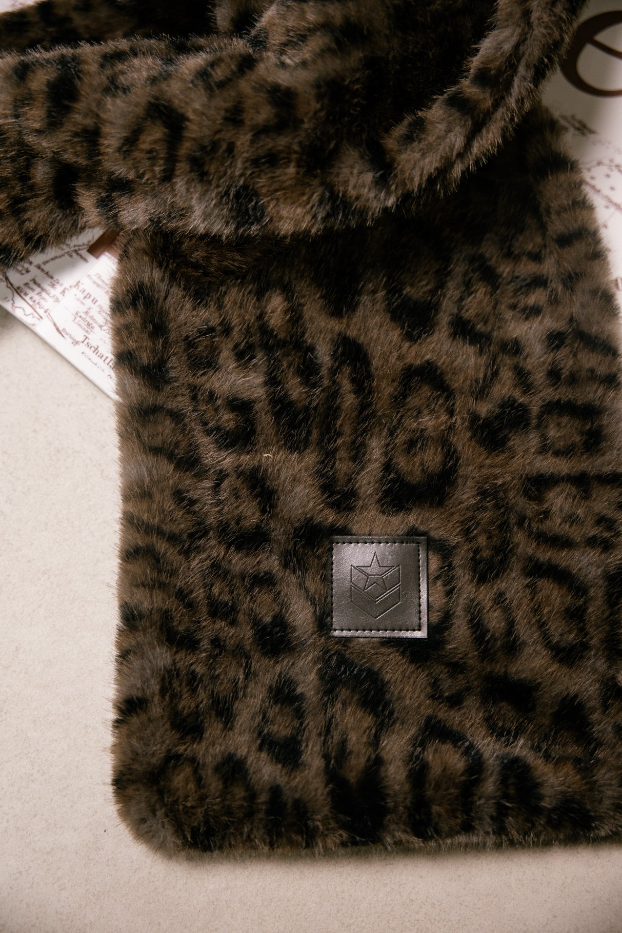 Écharpe  Femme Livie Leo Fur dark grey | Freeman T. Porter