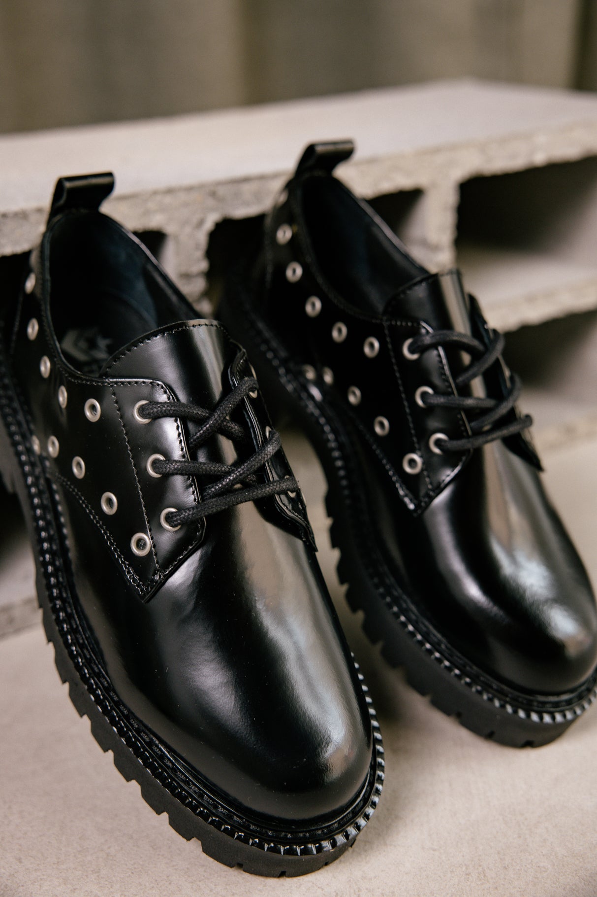 Derby Femme Pina Eyelet black | Freeman T. Porter