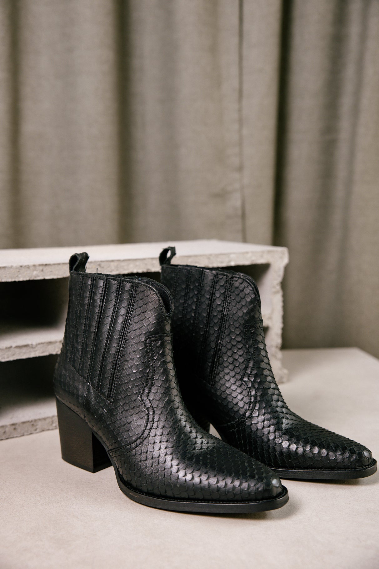Chelsea boots Femme Tamara Snake black | Freeman T. Porter