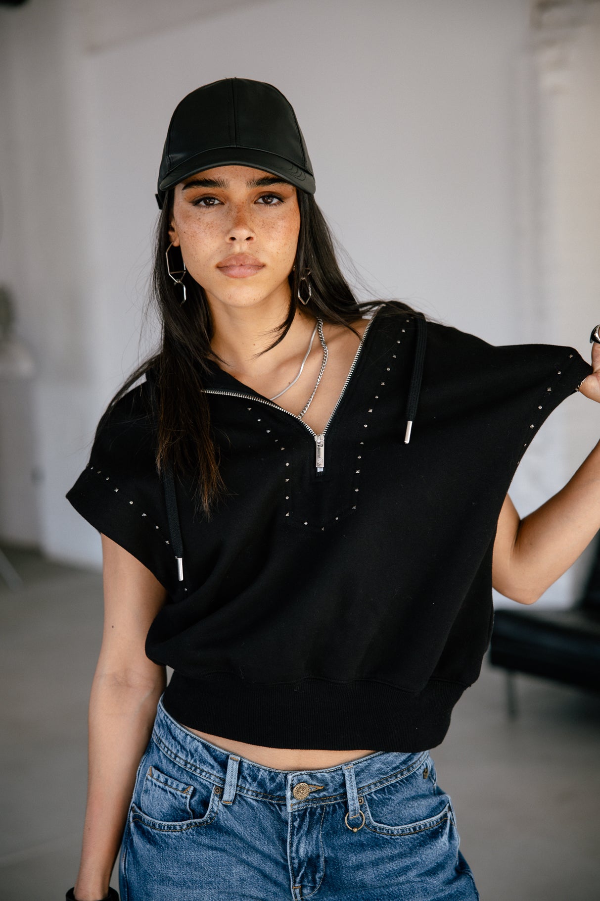 Sweatshirt sans manche Femme Sogan black | Freeman T. Porter