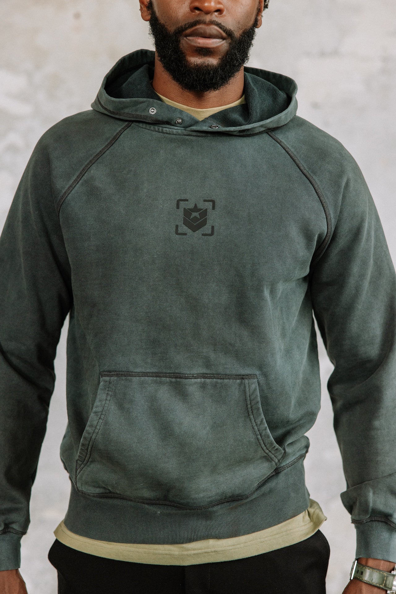 Sweat à capuche Men Armie APM navy | Freeman T. Porter