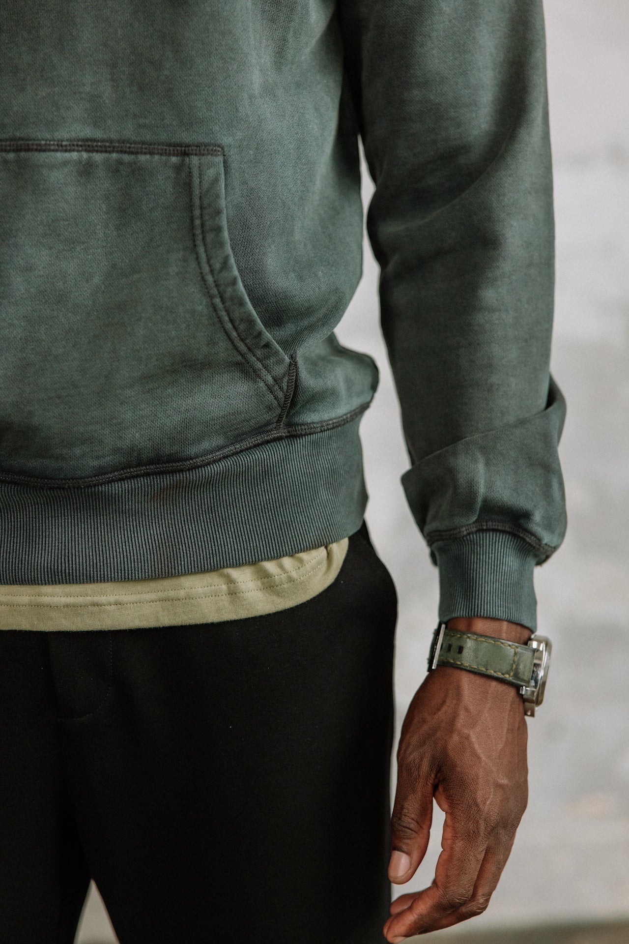 Sweat à capuche Men Armie APM navy | Freeman T. Porter
