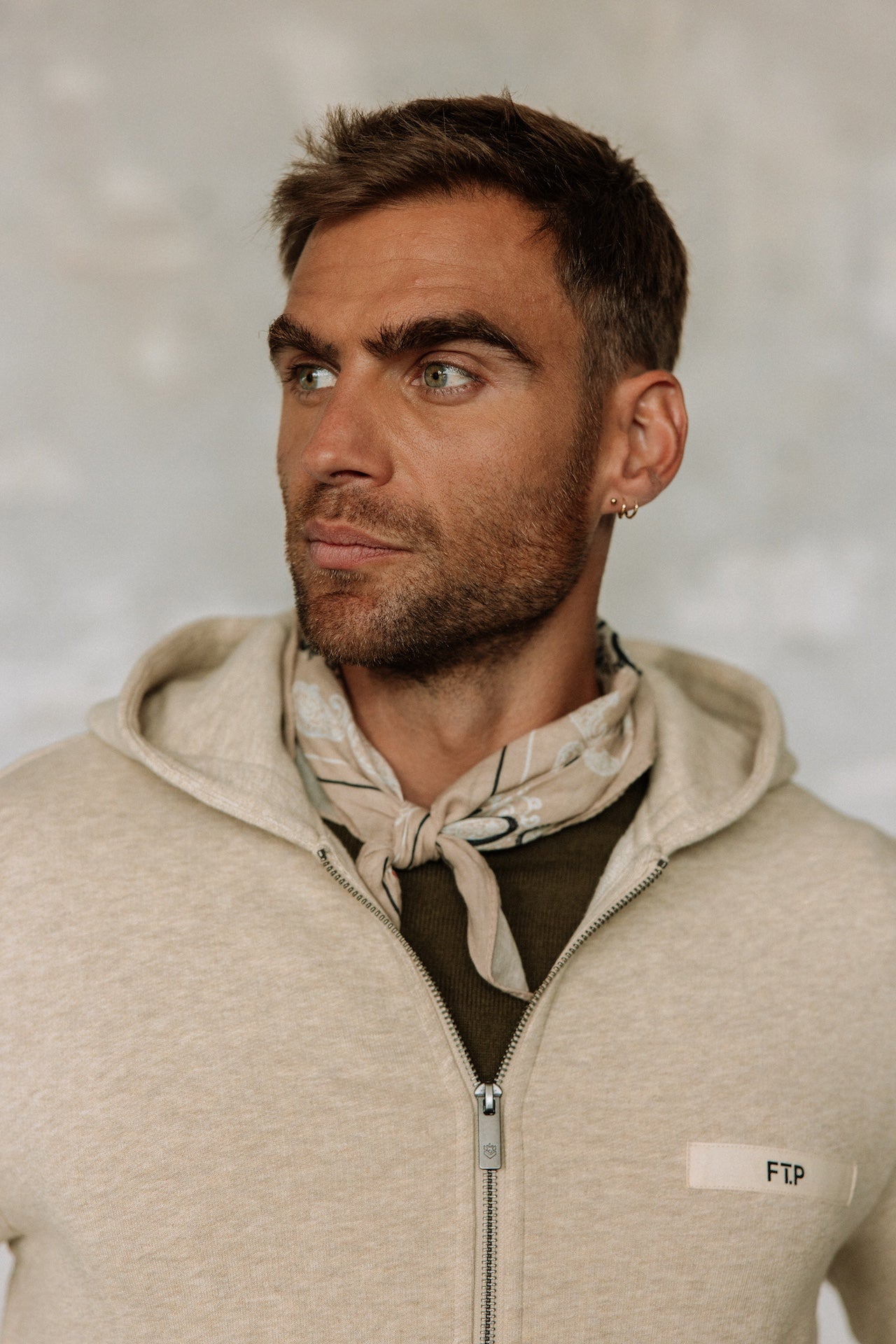 Sweat à capuche Men Aspen Yutong beige | Freeman T. Porter