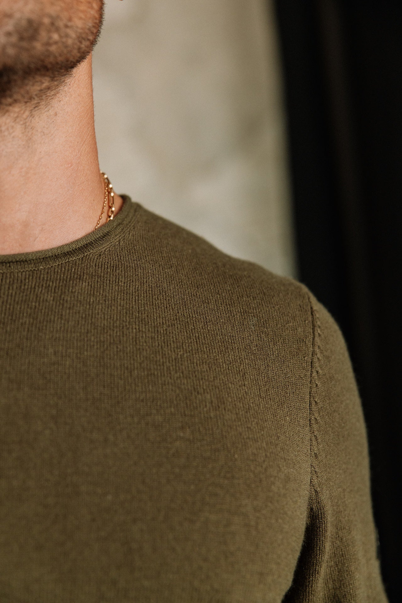 Pull col rond Hombres Sonny Macau olive night | Freeman T. Porter