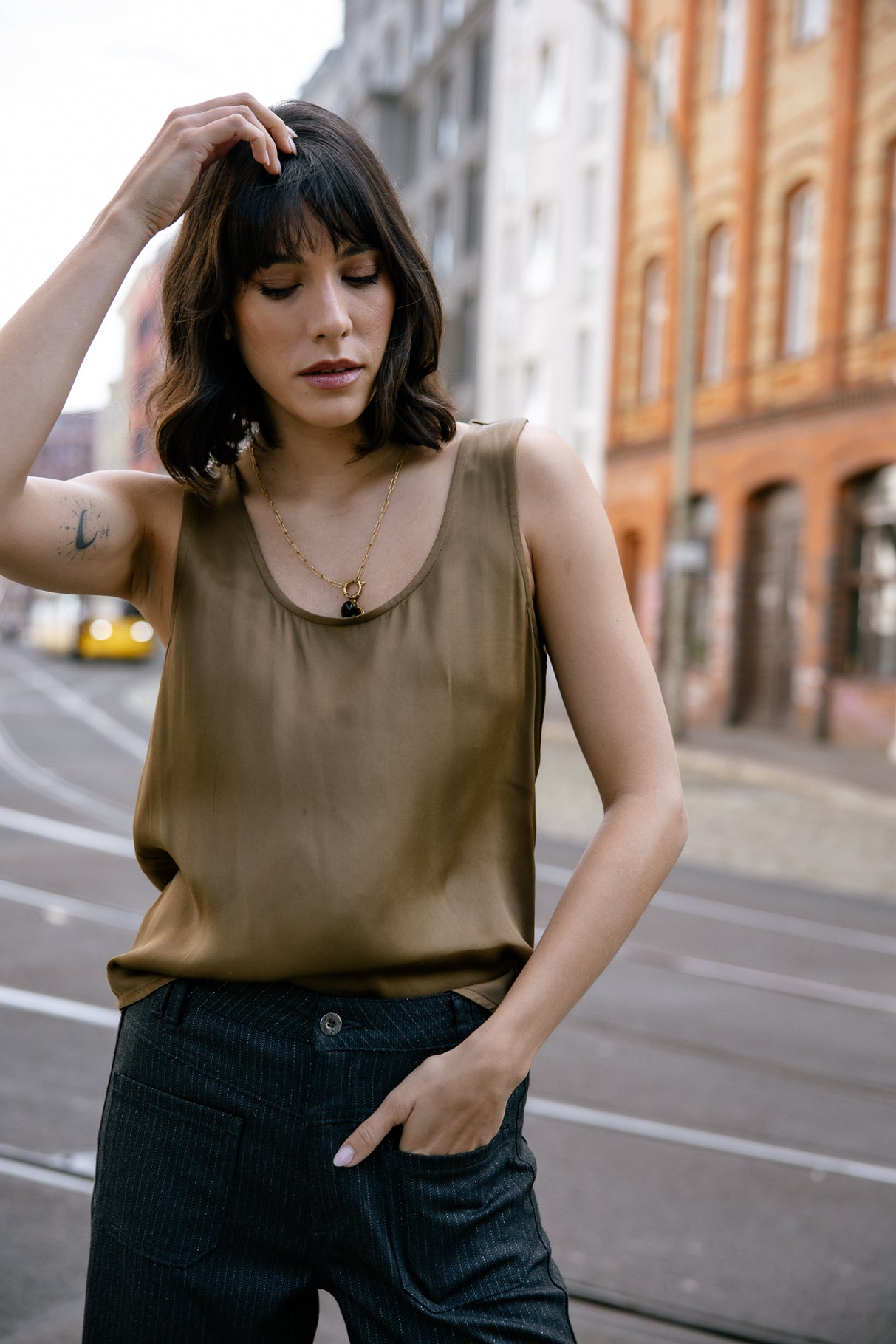 Top sans manche Femme Dulcia Silk bronze | Freeman T. Porter