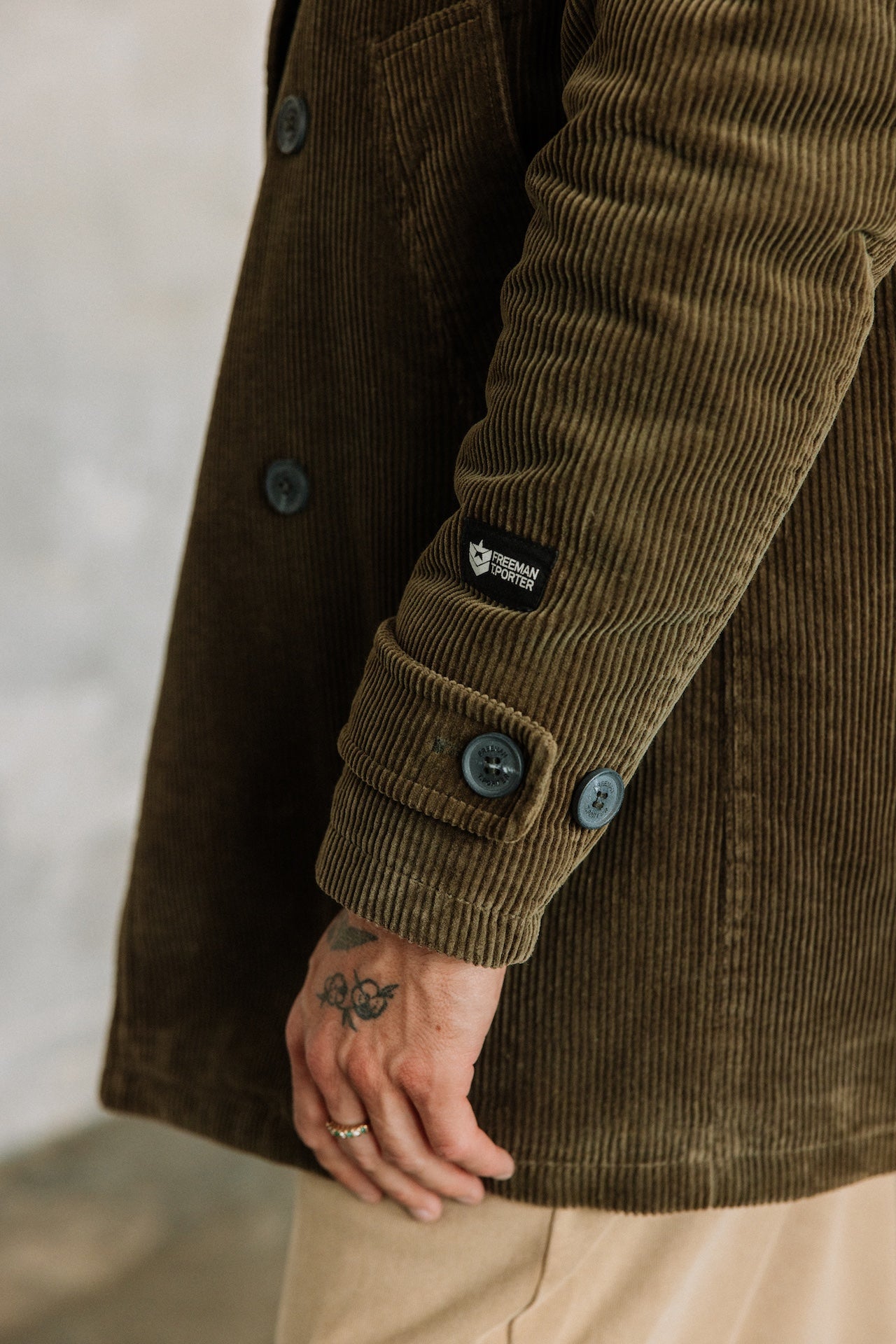 Manteau en velours Homme Daril Big Corduroy olive night | Freeman T. Porter