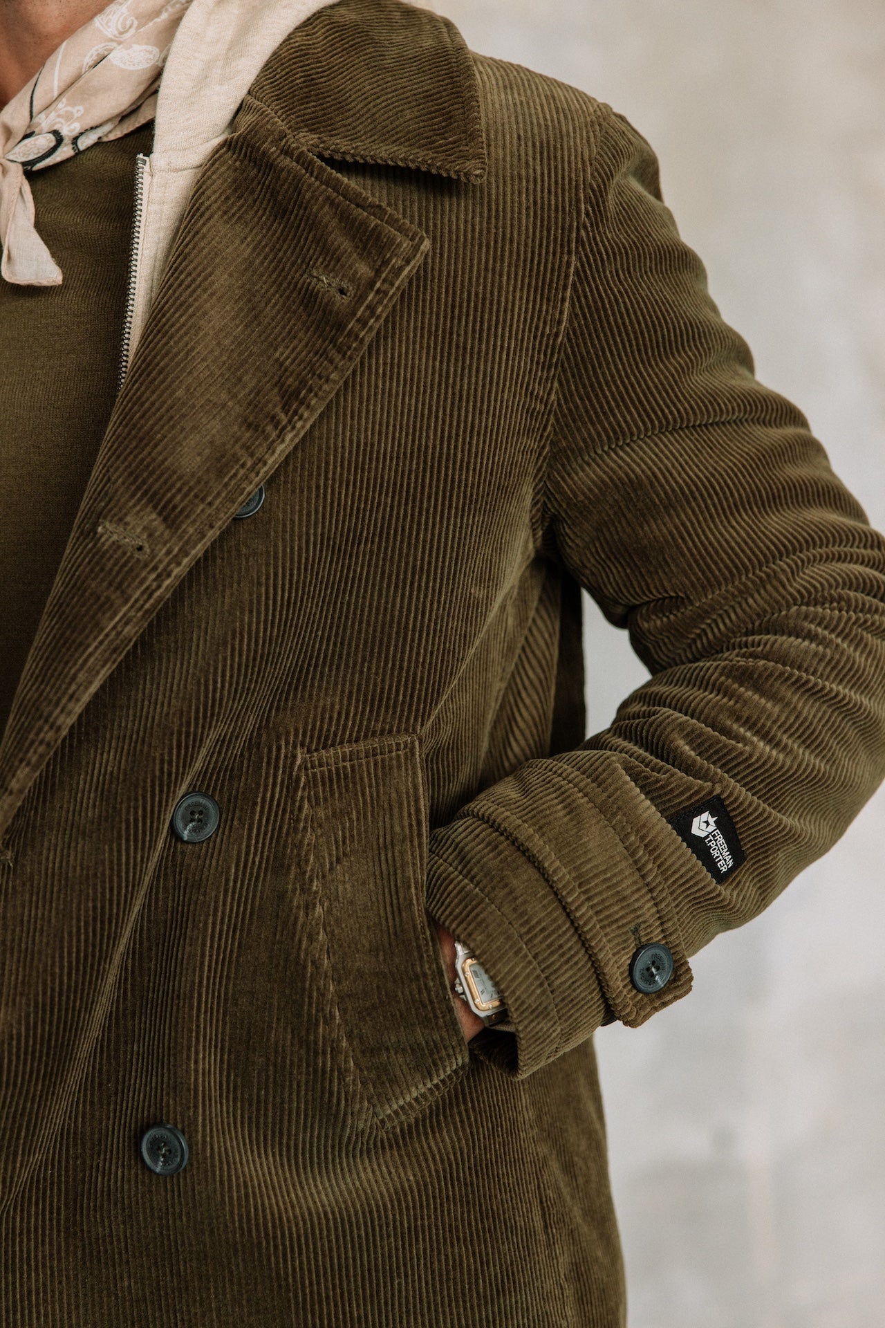 Manteau en velours Homme Daril Big Corduroy olive night | Freeman T. Porter