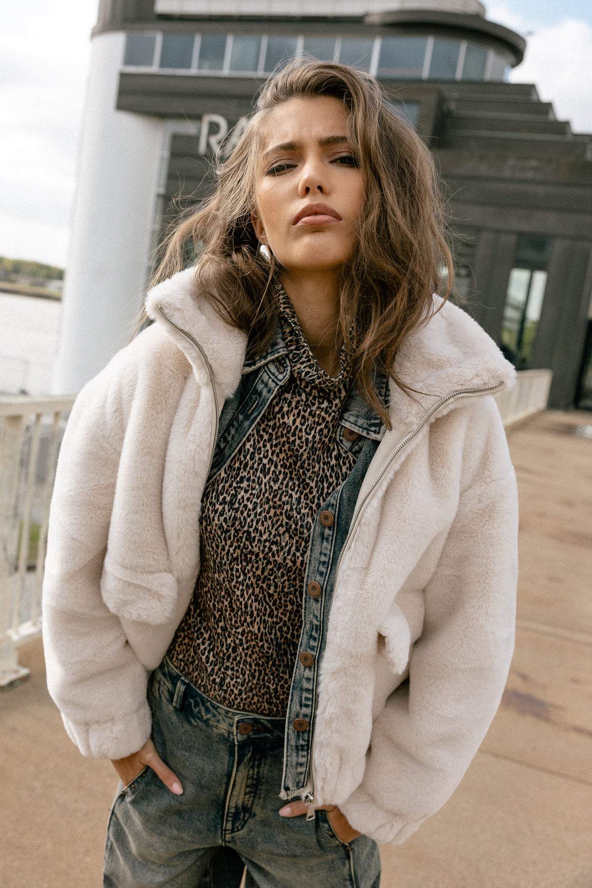 Veste en fausse fourrure Femme Solly Fur whitecap gray | Freeman T. Porter