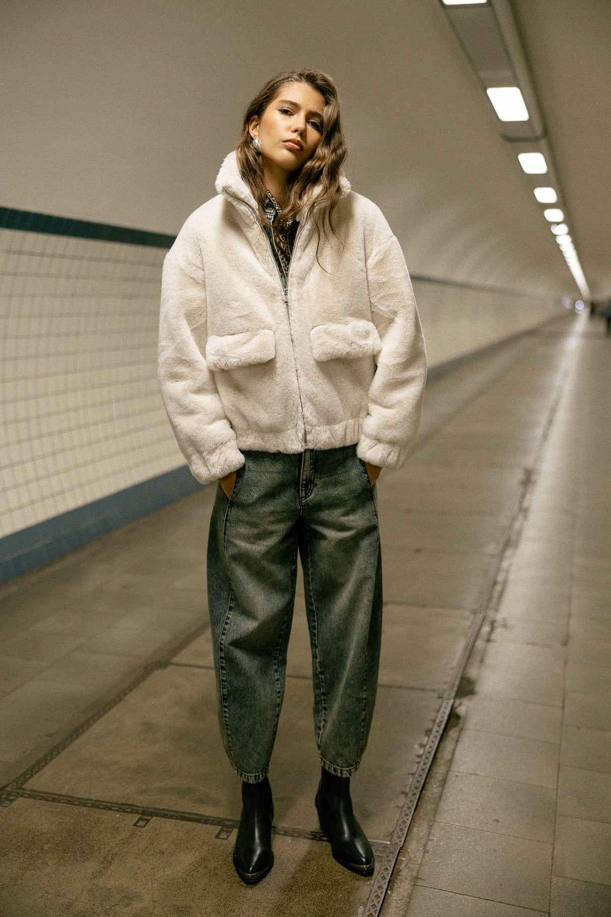 Veste en fausse fourrure Femme Solly Fur whitecap gray | Freeman T. Porter