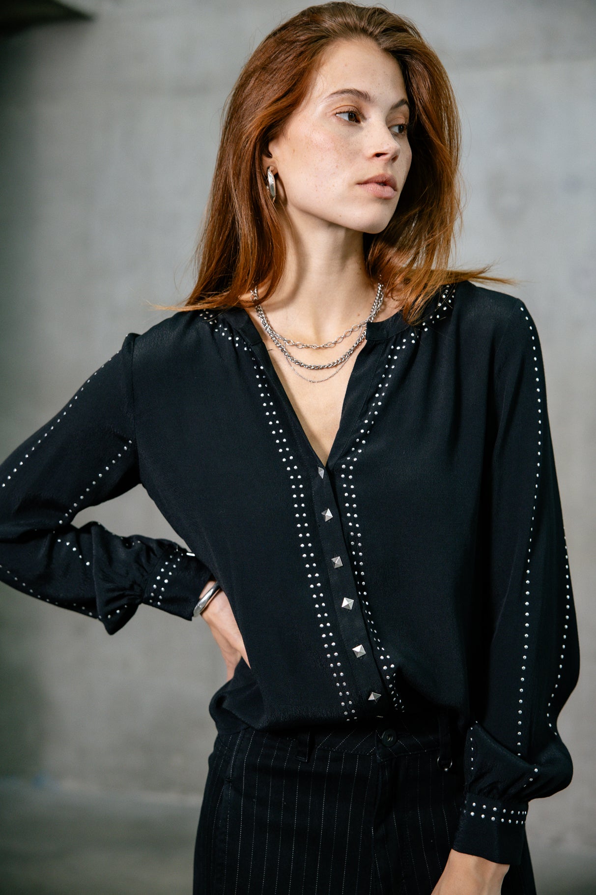 Blouse cloutée Femme Cassia Black black | Freeman T. Porter