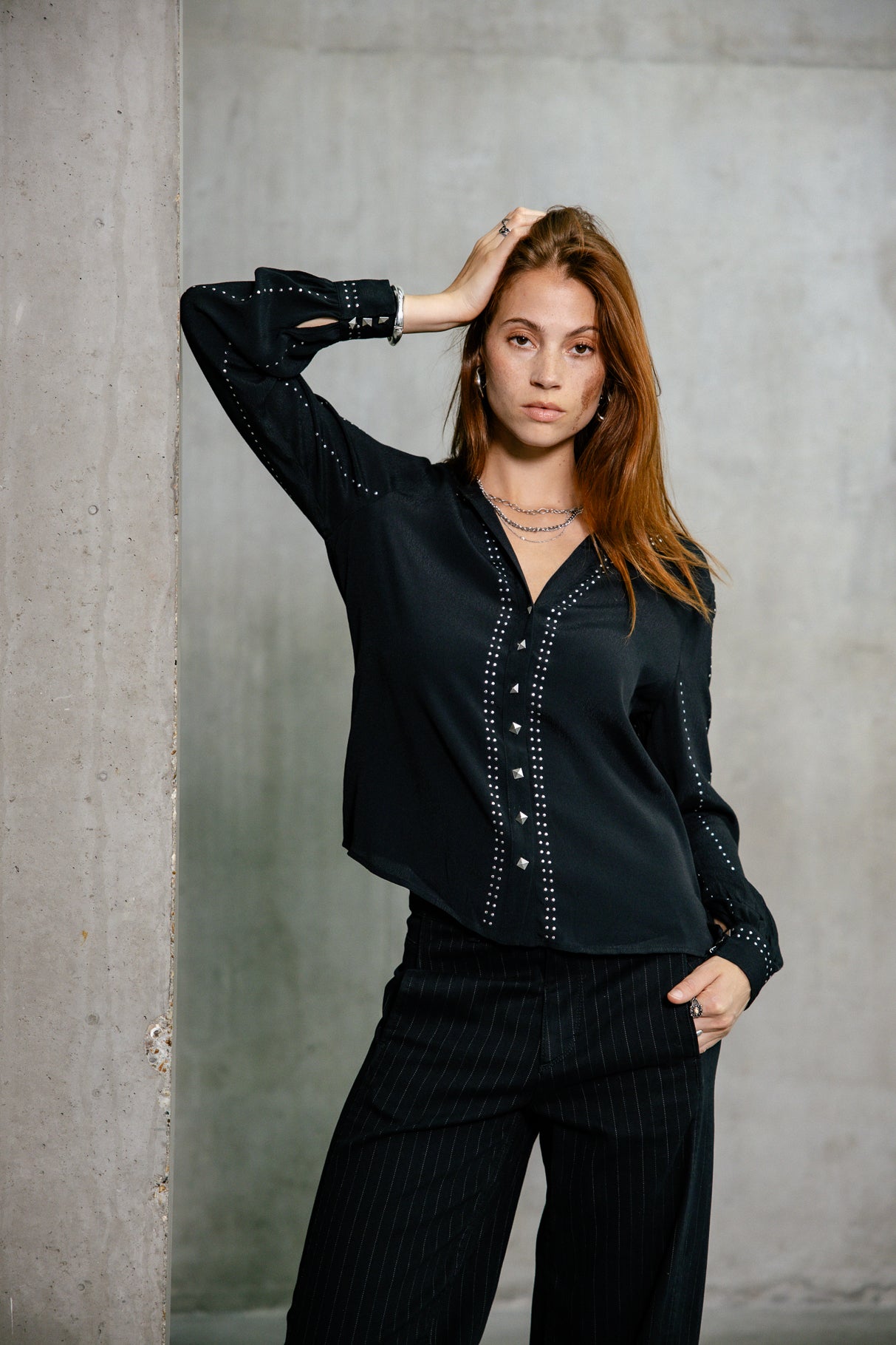Blouse cloutée Femme Cassia Black black | Freeman T. Porter