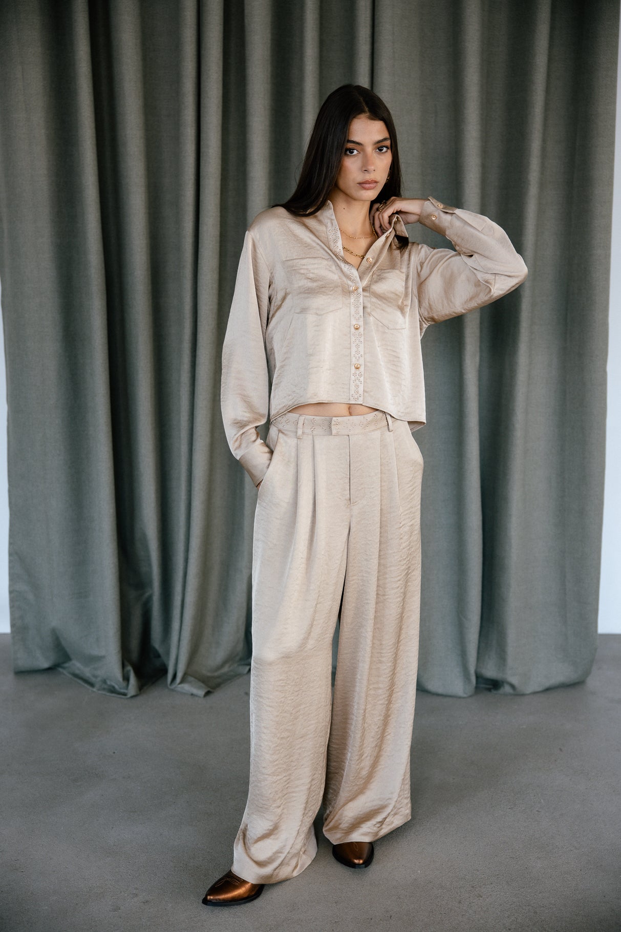 Chemise ample cropped Femme Caretina Satinado gold | Freeman T. Porter