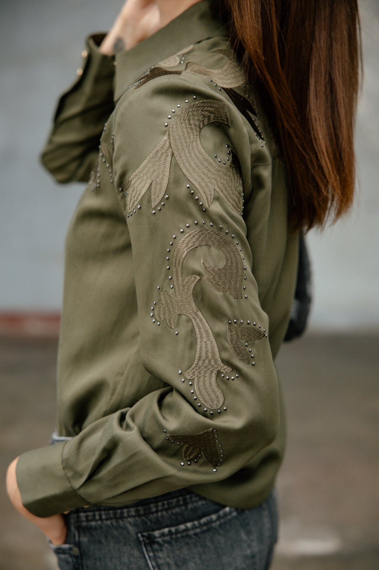 Chemise brodée Femme Cobally Embroidery olive night | Freeman T. Porter