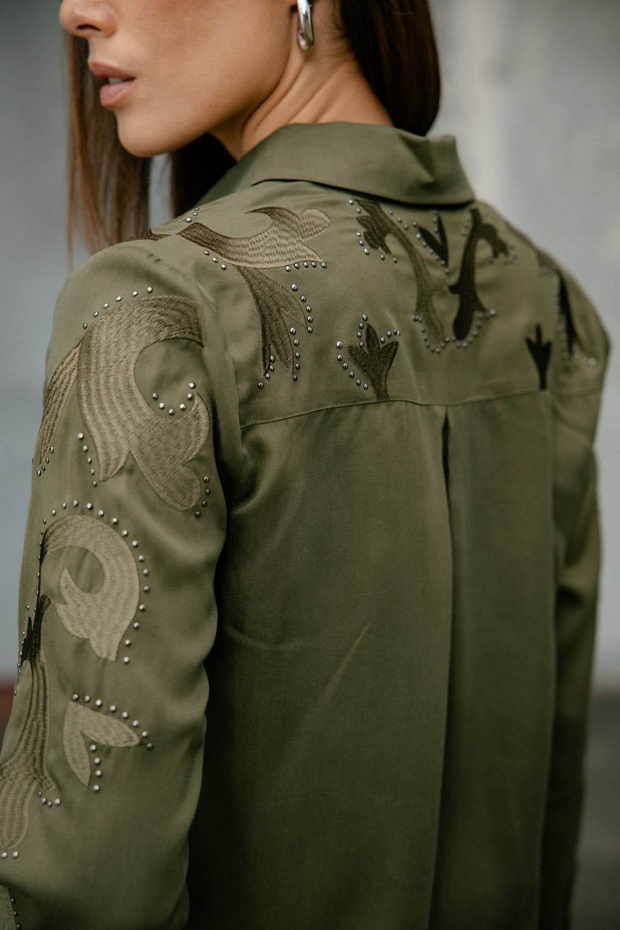 Chemise brodée Femme Cobally Embroidery olive night | Freeman T. Porter