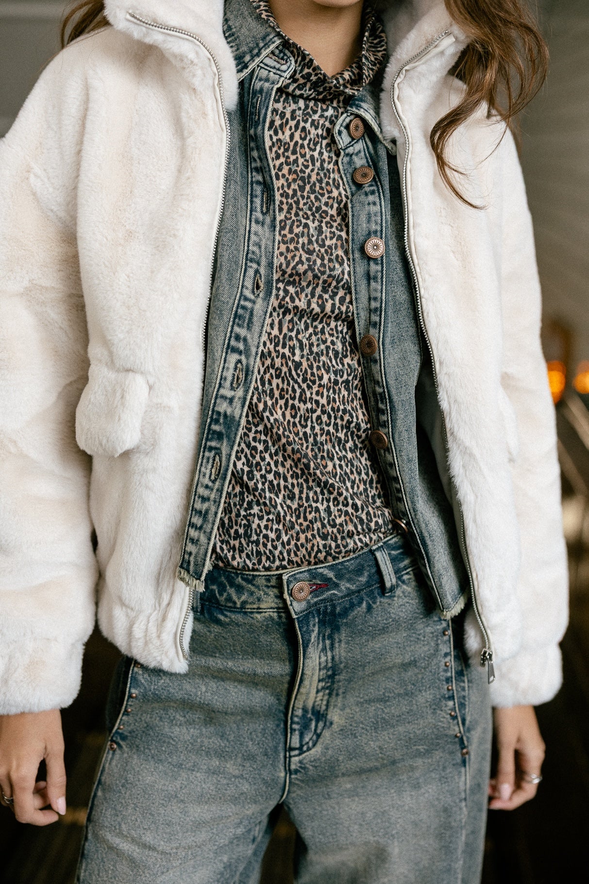 veste fourré femme look denim