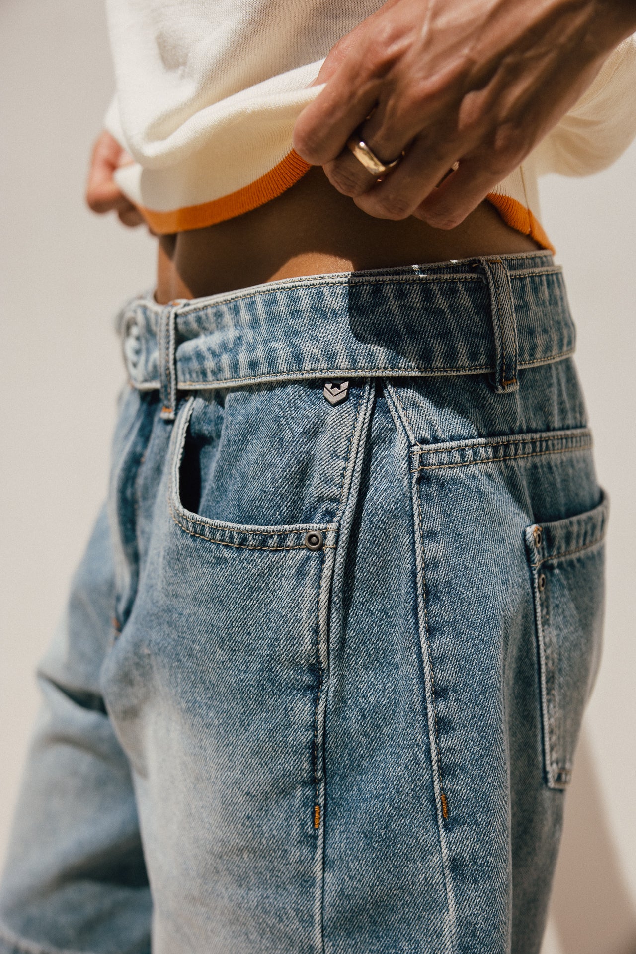

Short large Femme Clyde jaori | Freeman T. Porter