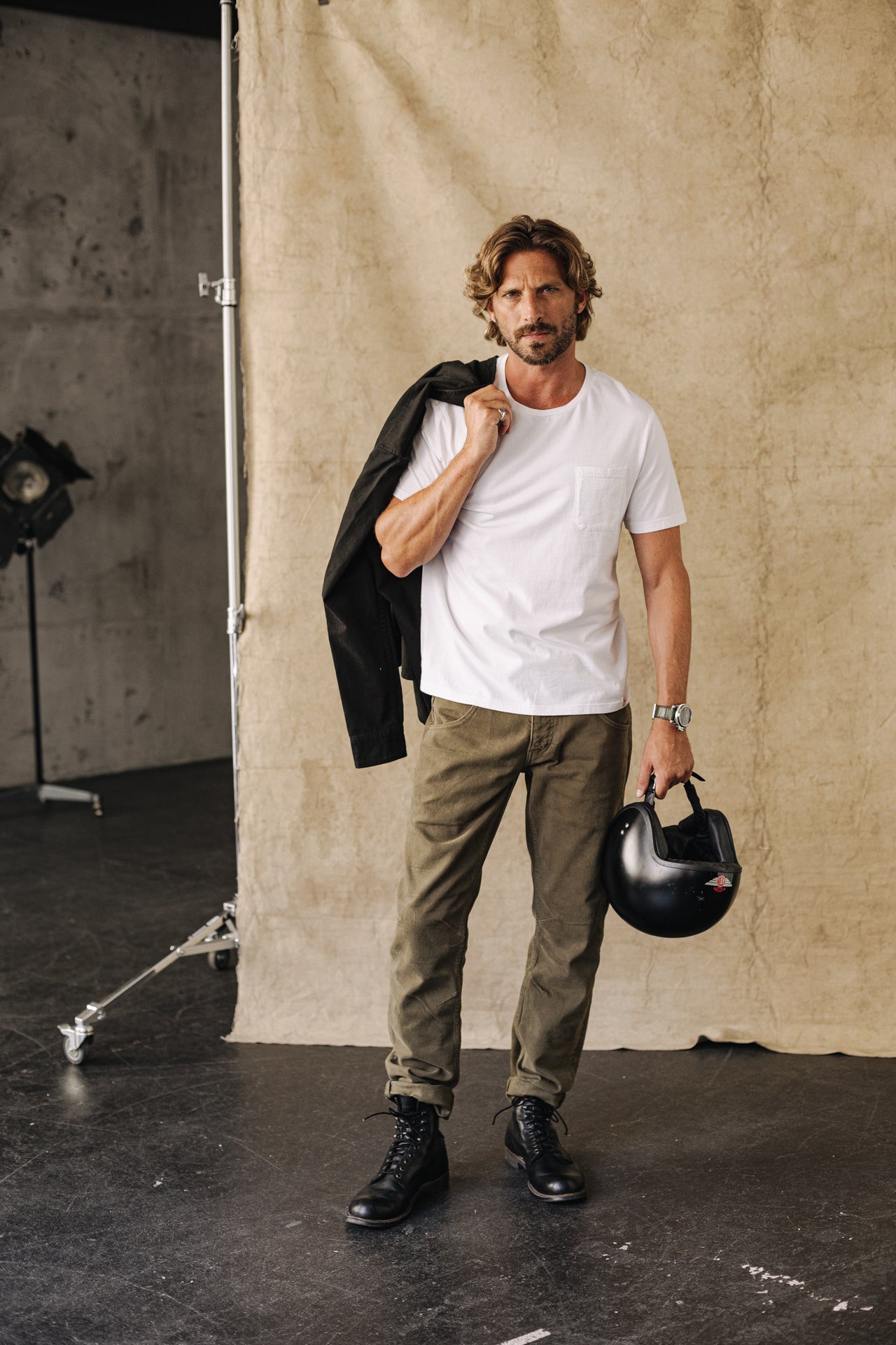 

Pantalón recto Unisex Eddy Caspi olive night | Freeman T. Porter