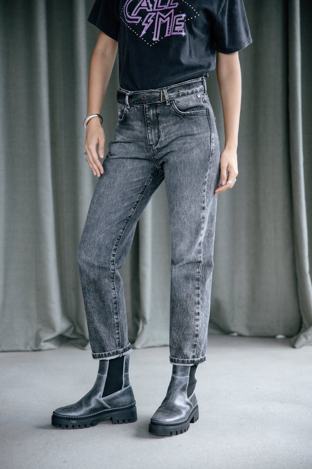   
            

Jeans 7/8 taille haute Frau Scarlett Denim seila | Freeman T. Porter
          