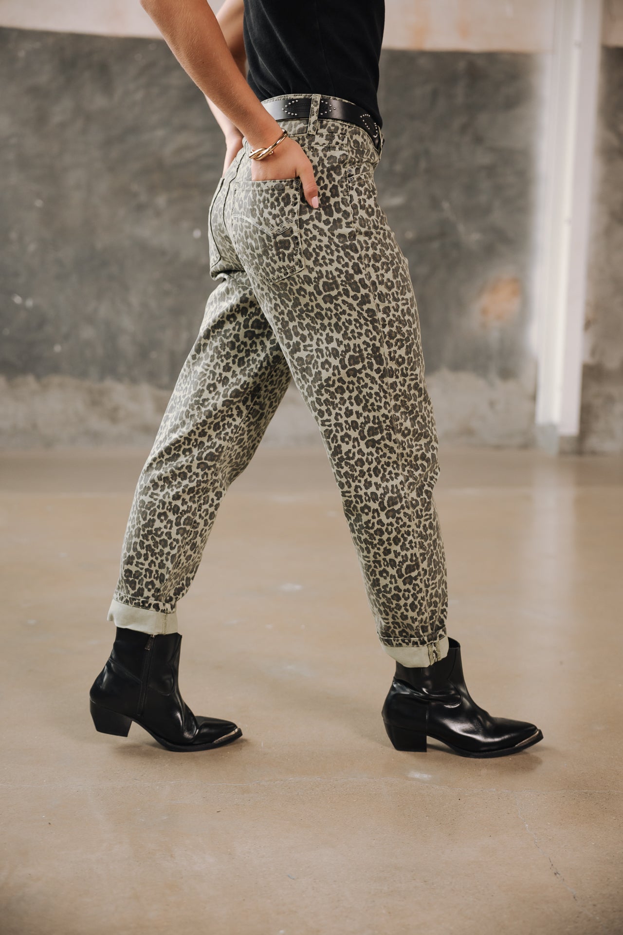 

Boyfriend pants Woman Selly Jilin RTD desert sage | Freeman T. Porter