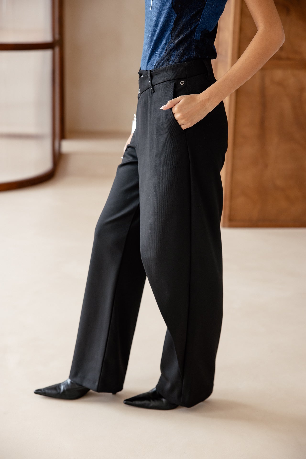 

Pantalon portefeuille Femme Cassie Evenos black | Freeman T. Porter