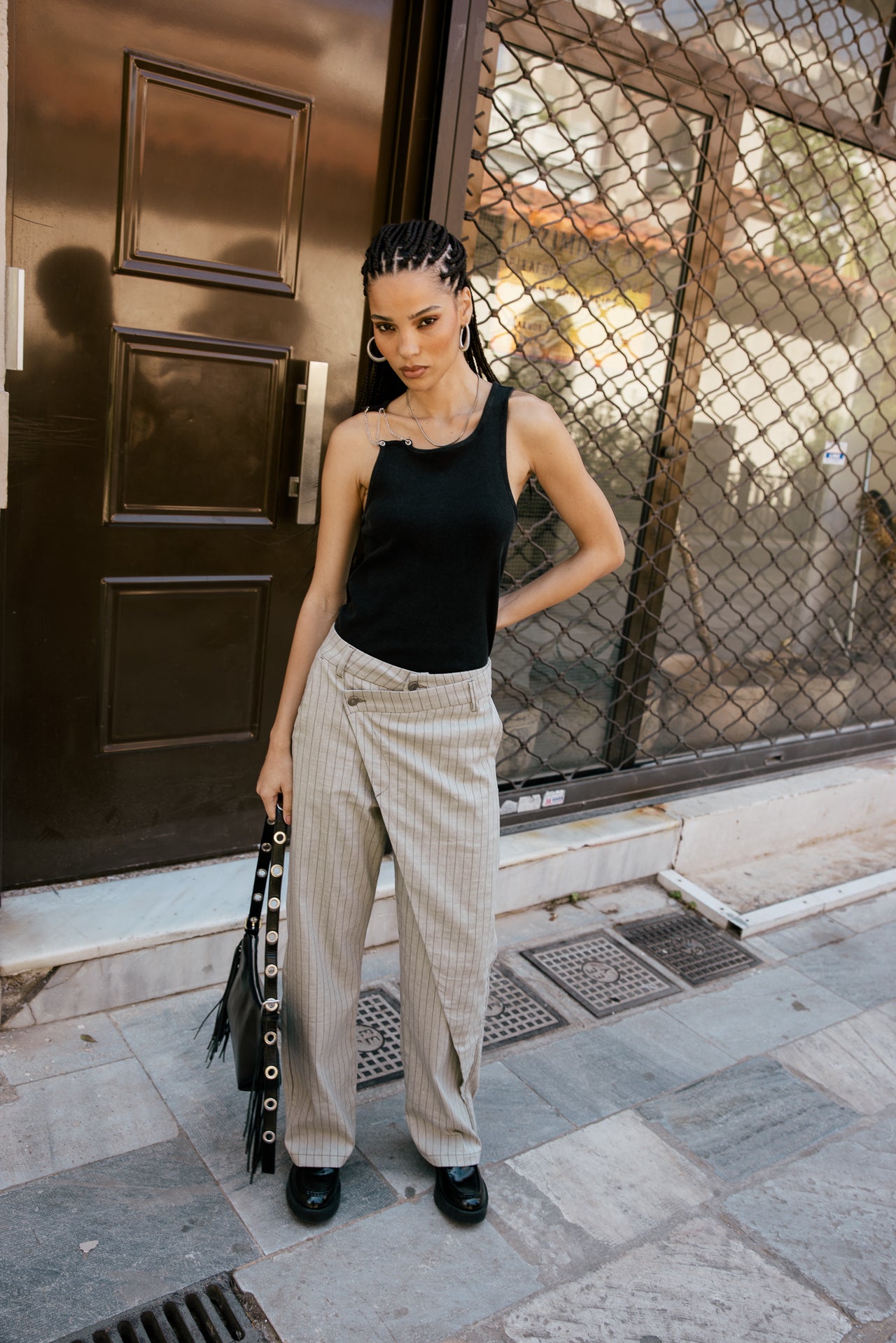 

Pantalon large fourche basse destructuré à rayure Femme Cassie Louxor aloe | Freeman T. Porter