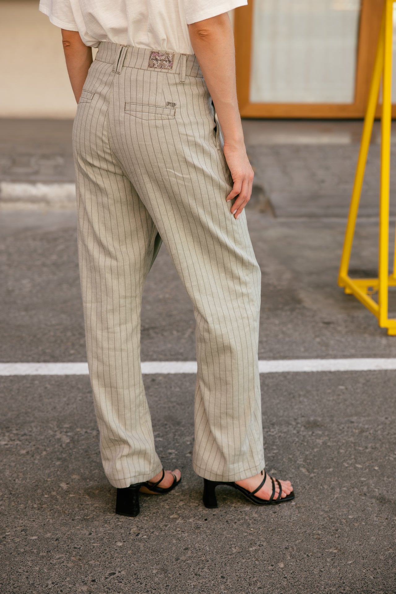 

Pantalon portefeuille Femme Cassie Louxor aloe | Freeman T. Porter