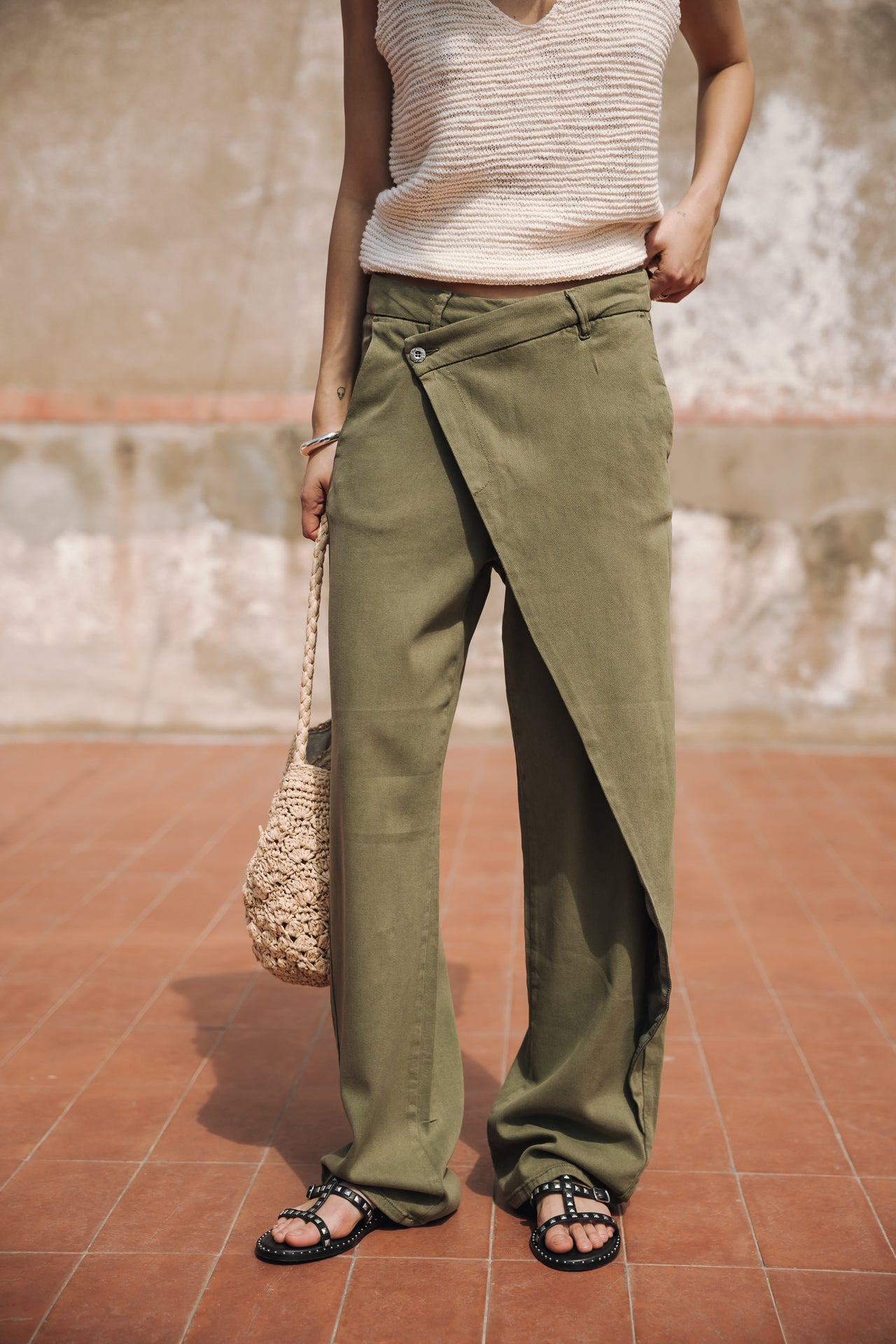 

High-waisted pants Woman Cassie Lynx olive night | Freeman T. Porter
