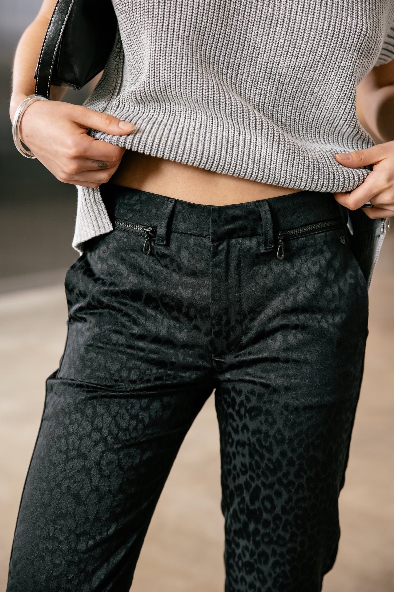 

Pantalon city slim 7/8 Femme Willow Artemis black | Freeman T. Porter