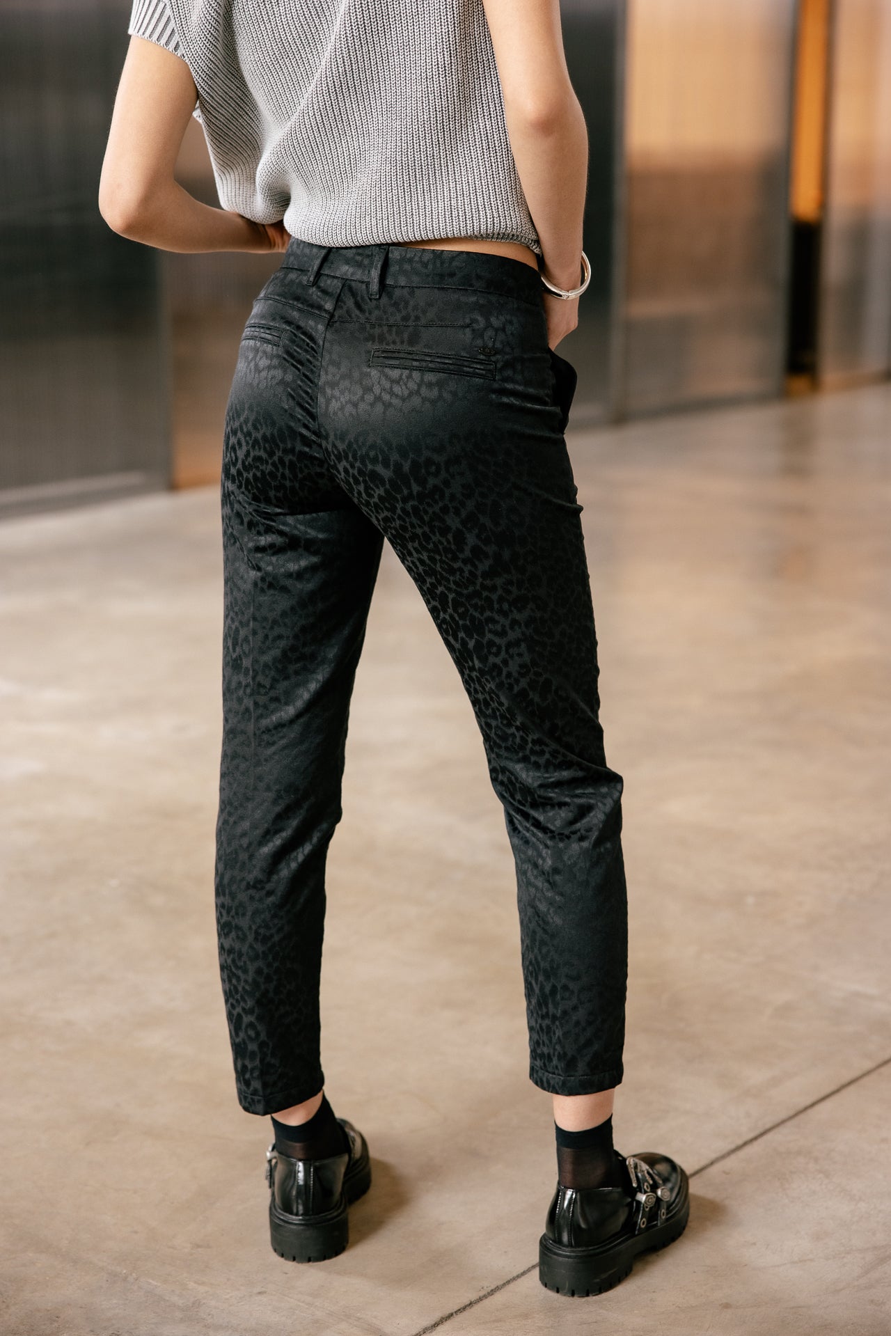 

Pantalon city slim 7/8 Femme Willow Artemis black | Freeman T. Porter