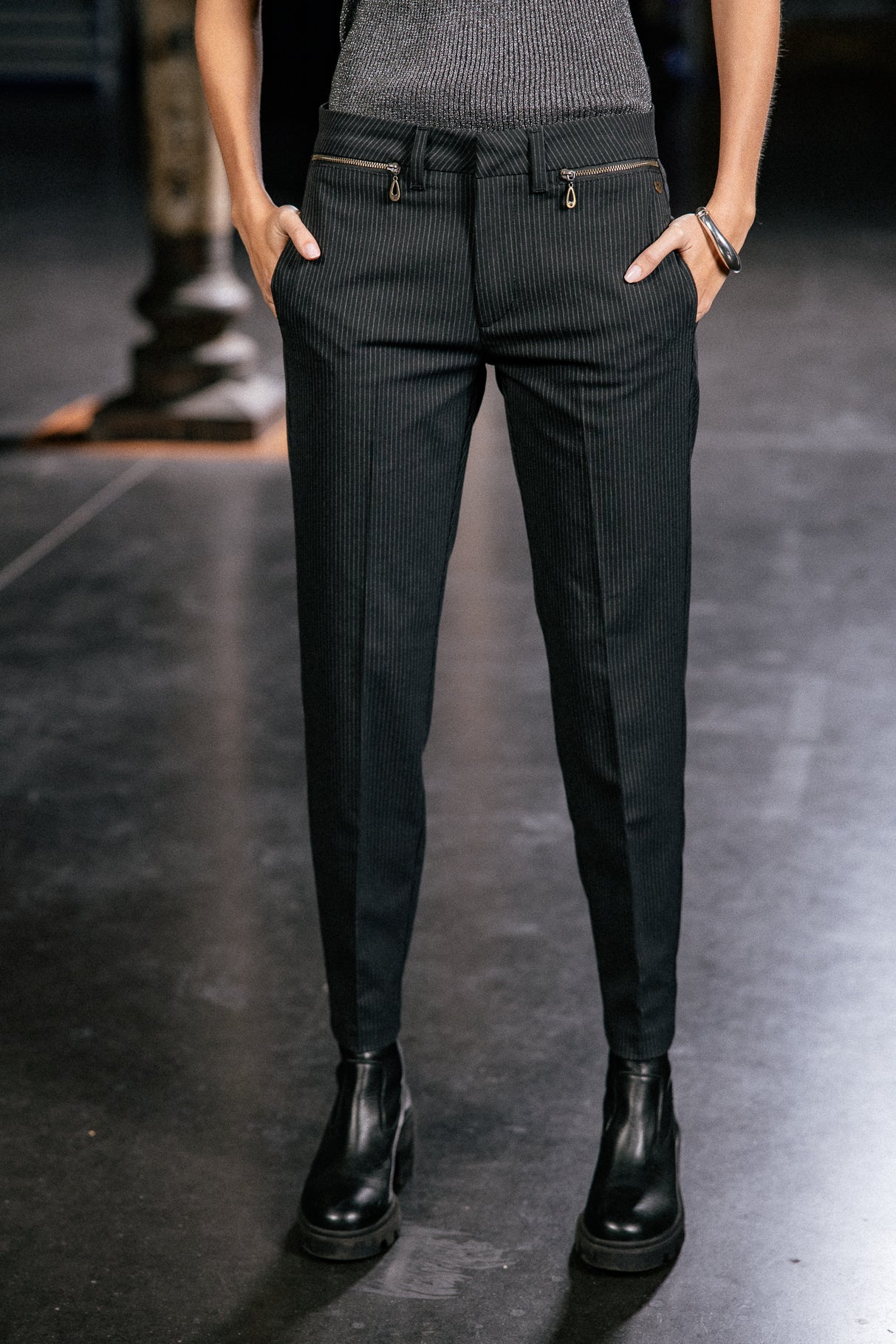 

Pantalon city Femme Willow Oficina black iris | Freeman T. Porter