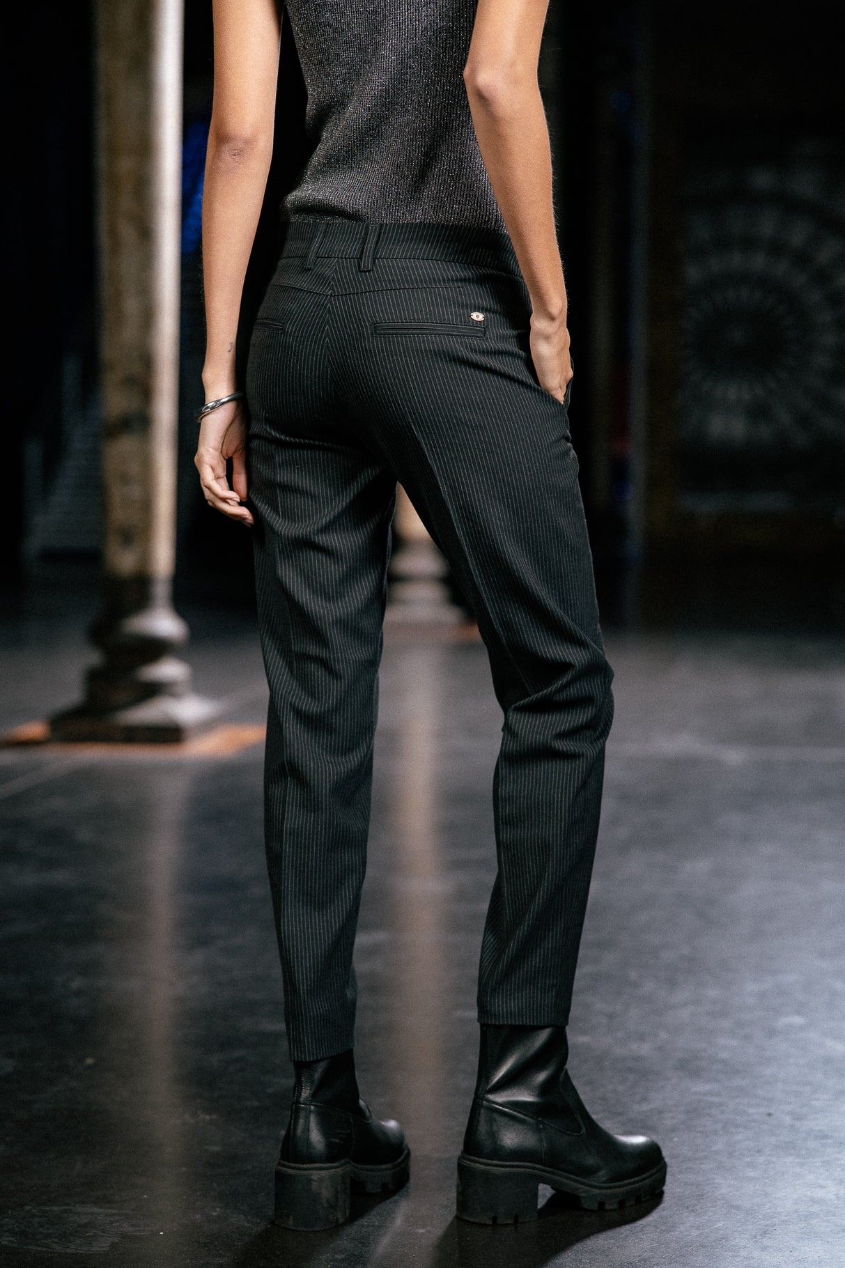 

Pantalon city Femme Willow Oficina black iris | Freeman T. Porter