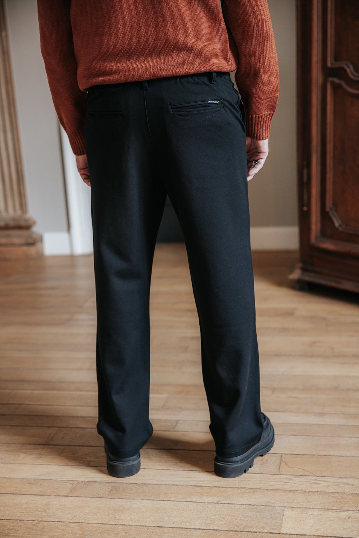 

Pantalon relax Homme Sawyer Comfy black | Freeman T. Porter