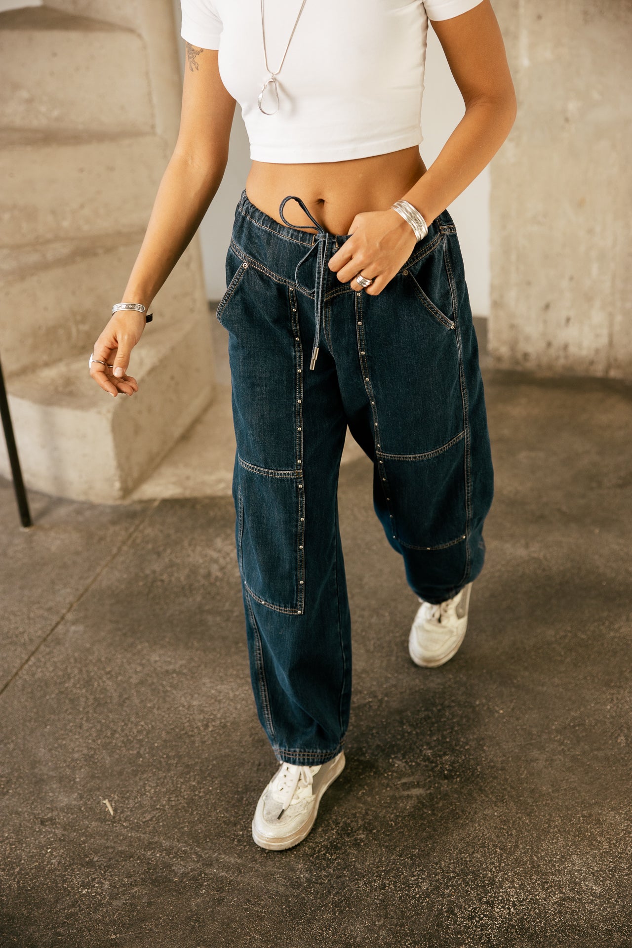 

Denims barrel fluide clouté  Femme Petra molove dark | Freeman T. Porter