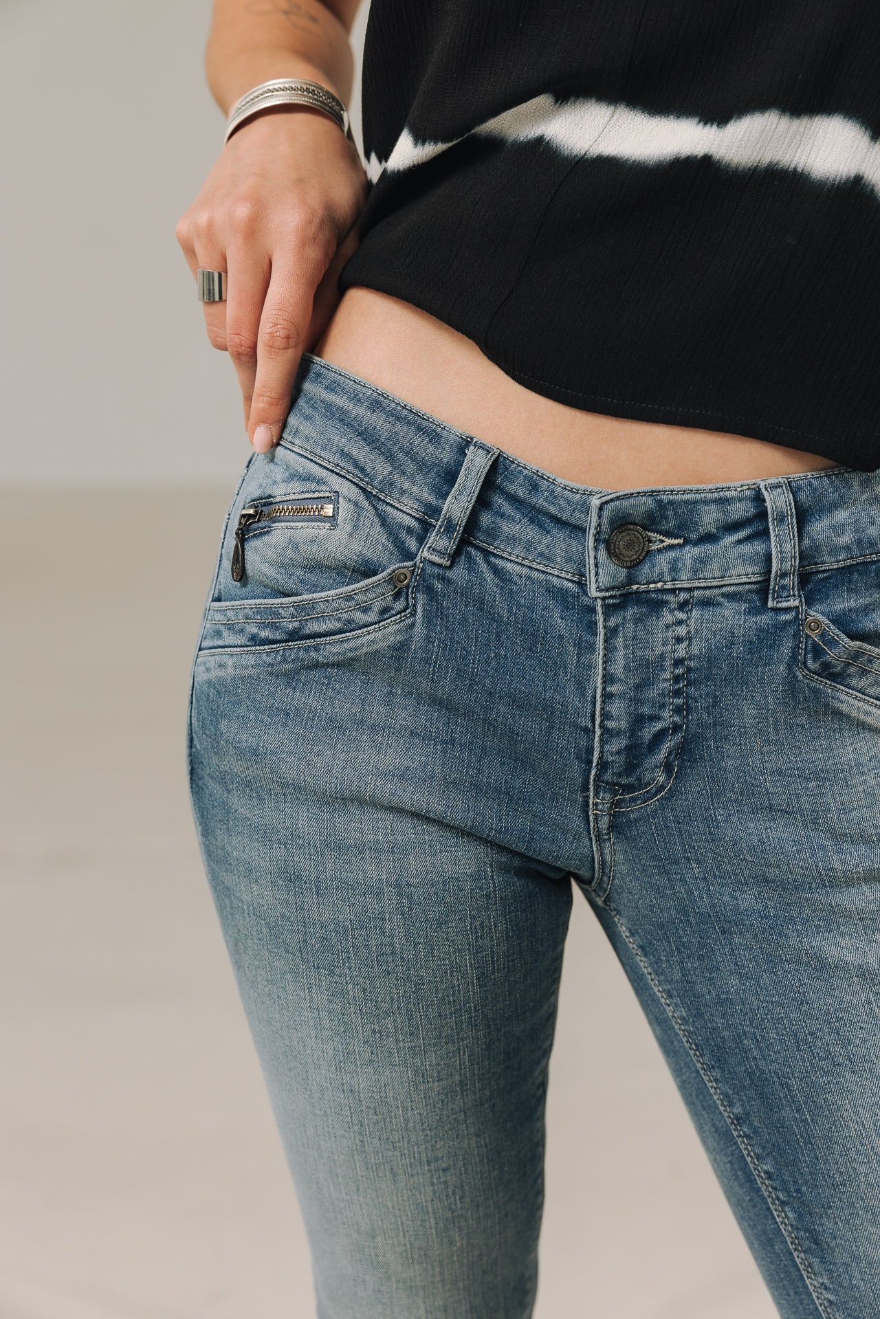 
              

Jeans slim 7/8 Femme Kaylee cropped brenesia | Freeman T. Porter
            