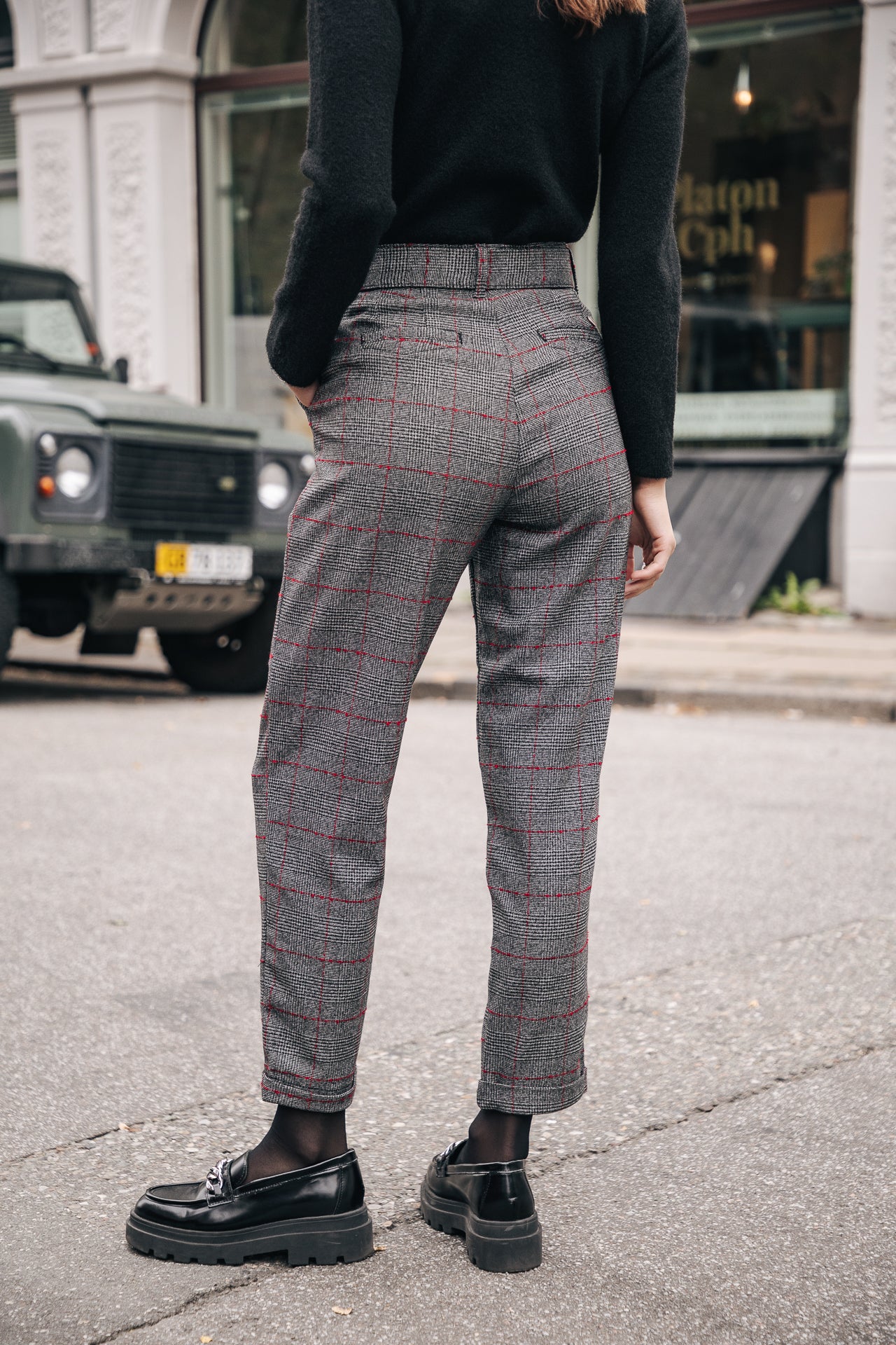 

Pantalon city carrot Femme Amany Napoli original | Freeman T. Porter