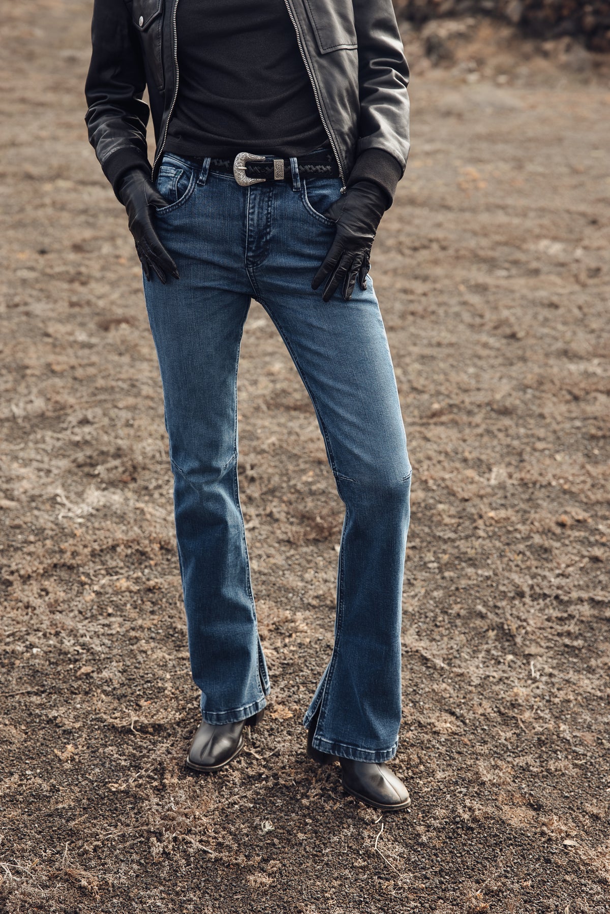 ESRA Jean Femme Bootcut Jean Femme Taille Basse Pantalon en Jean Femme avec des Fissures J41 ESRA Jean Femme Bootcut Jean Femme Taille Basse Pantalon en Jean Femme avec des Fissures J41