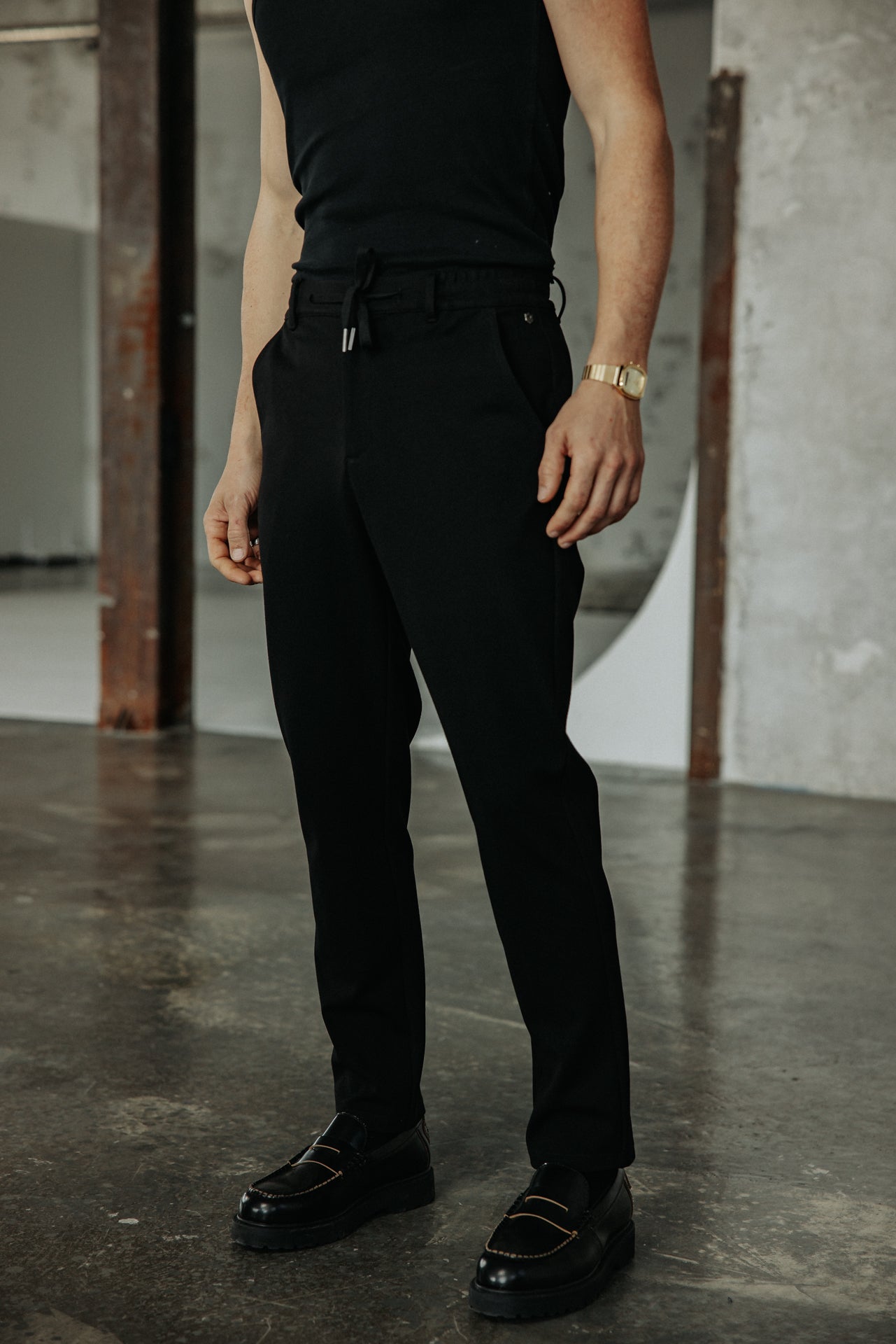   
            

Pantalon relax Homme Derek Comfy black | Freeman T. Porter
          