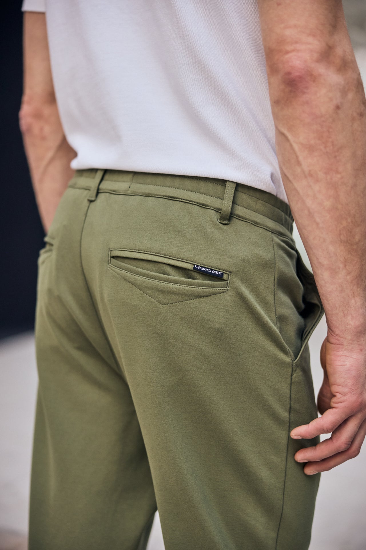 
              

Relax pants Men Derek Comfy deep lichen green | Freeman T. Porter
            
