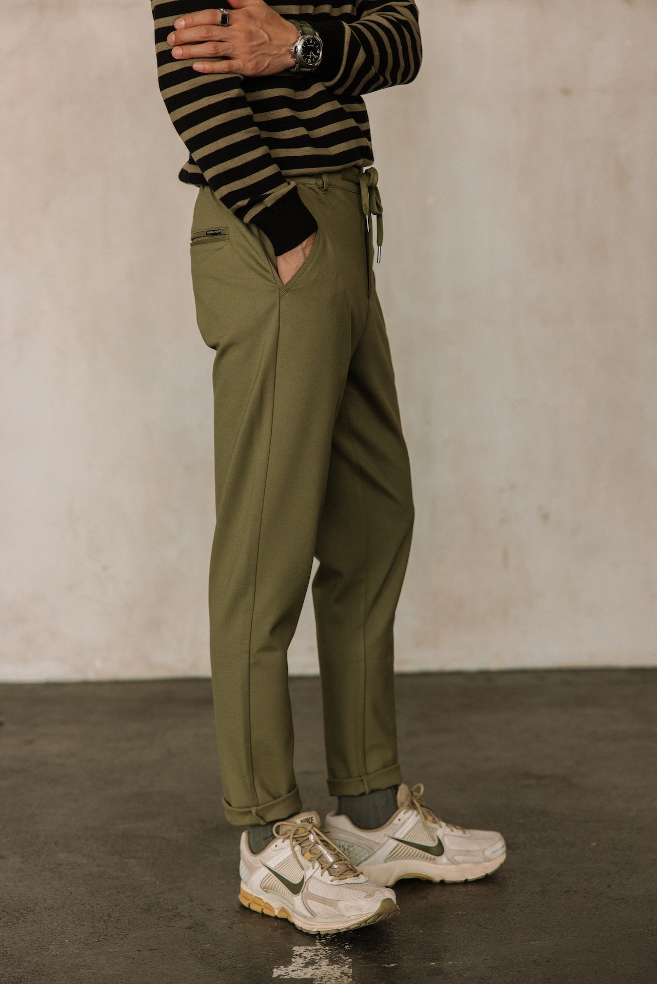 
              

Pantalones relax Hombres Derek Comfy deep lichen green | Freeman T. Porter
            