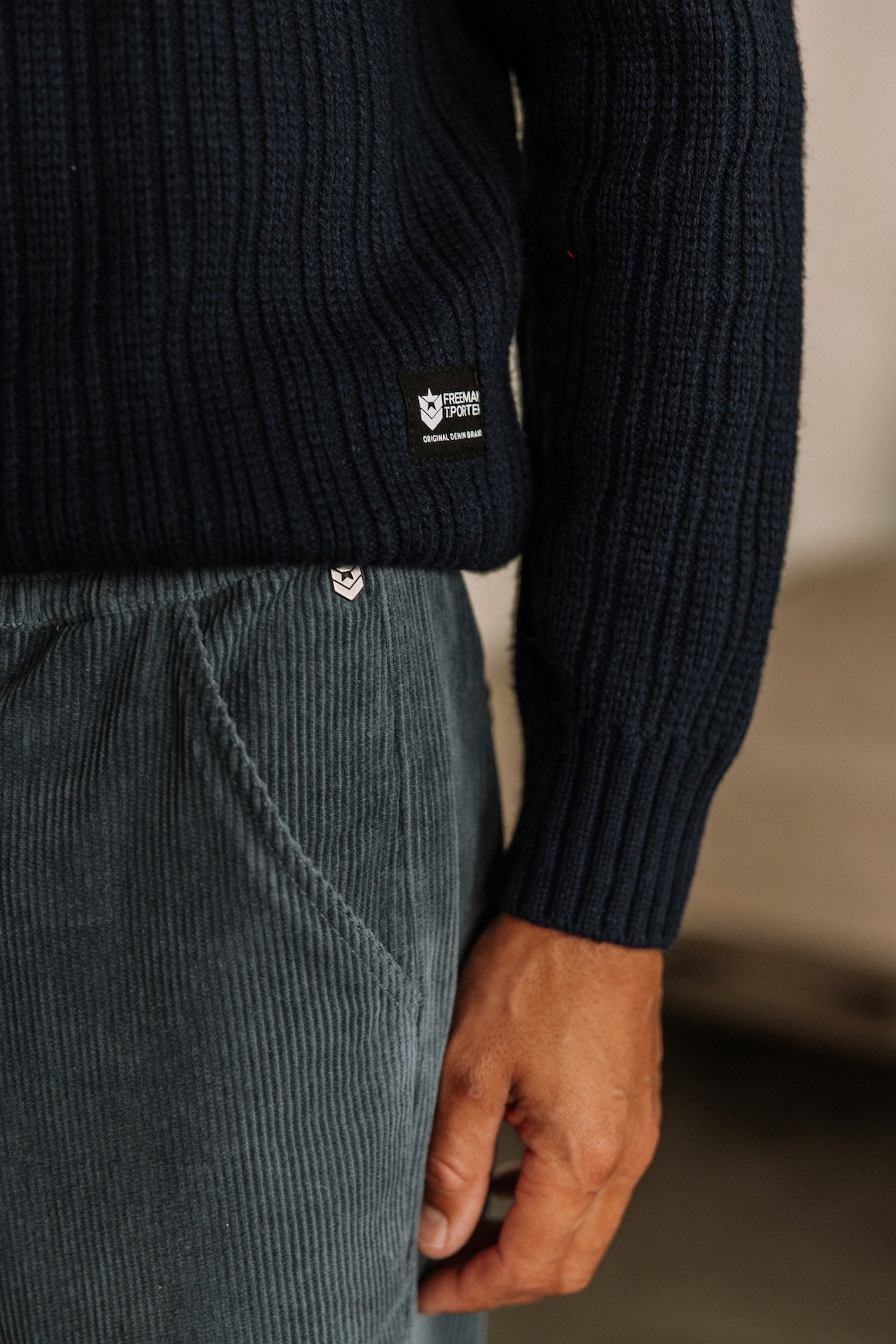 

Pantalon relax Hombres Derek Corduroy grisaille | Freeman T. Porter