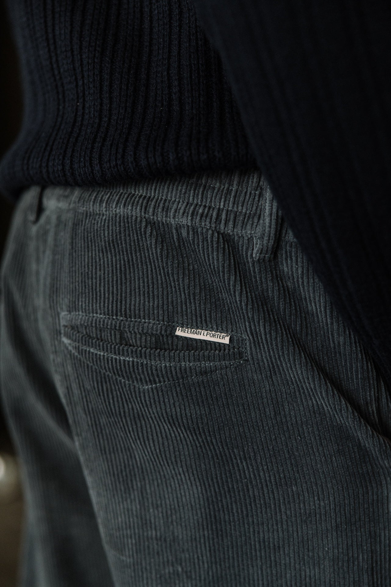 

Pantalon relax Hombres Derek Corduroy grisaille | Freeman T. Porter