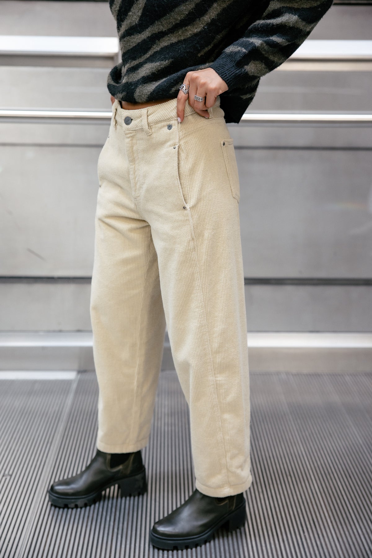 

7/8 barrel velvet trousers Women Rosalia Veluto overcast | Freeman T. Porter