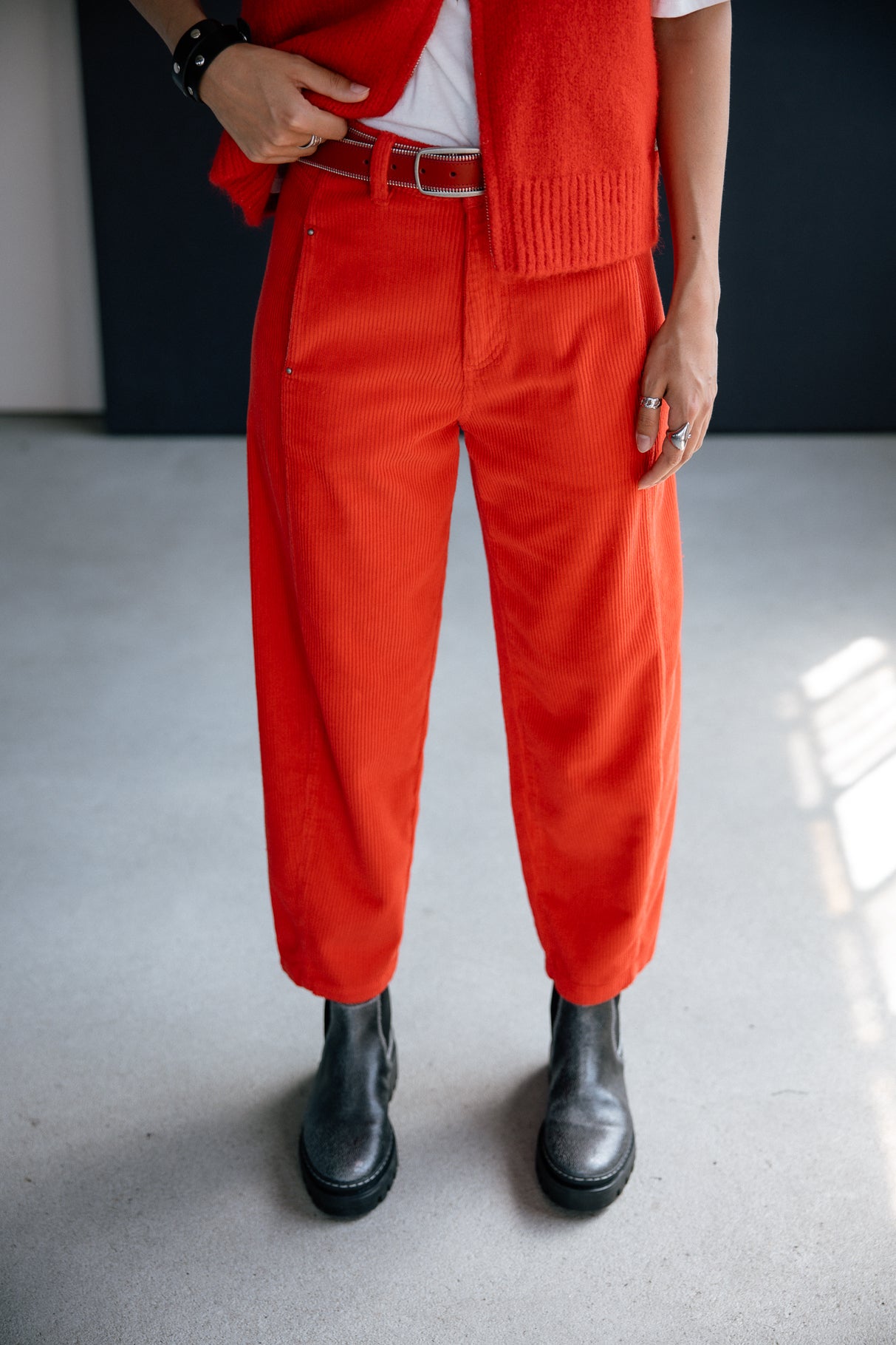 

Pantalon en velours Mujer Rosalia Veluto goji berry | Freeman T. Porter