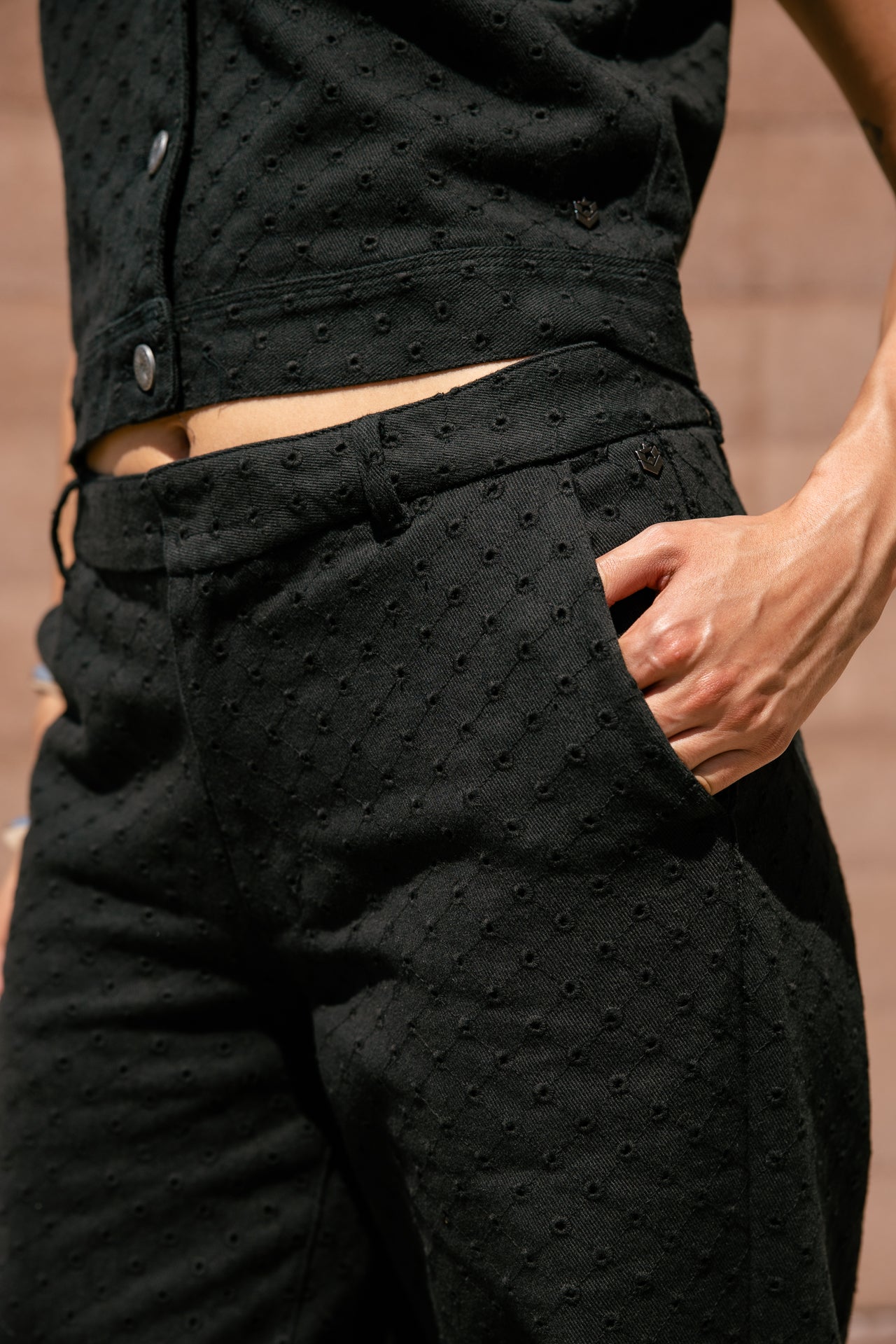 
              

Pantalon large Femme Nickie Beatnik black | Freeman T. Porter
            