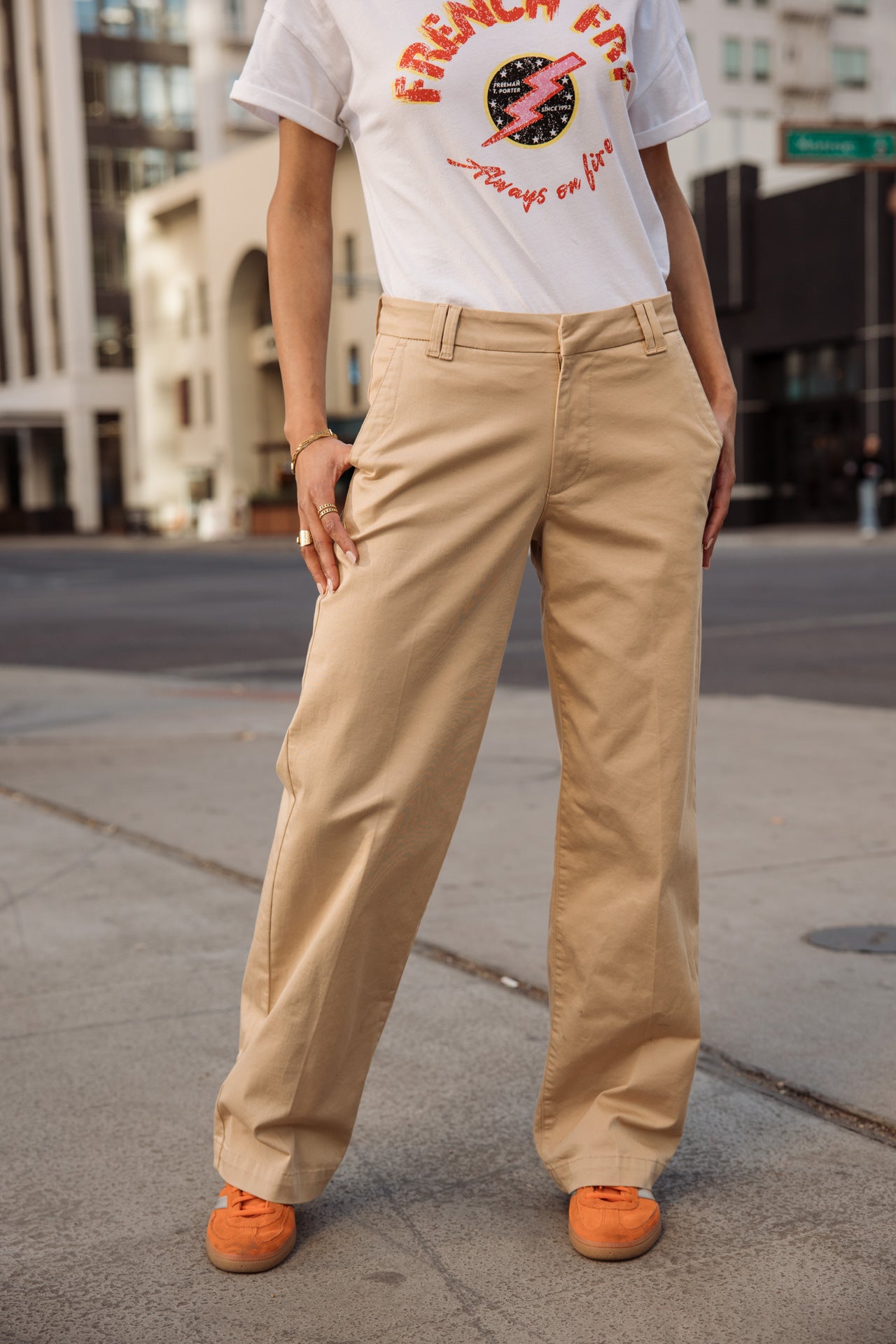   
            

Pantalones anchos Mujer Nickie Felicita irish cream | Freeman T. Porter
          